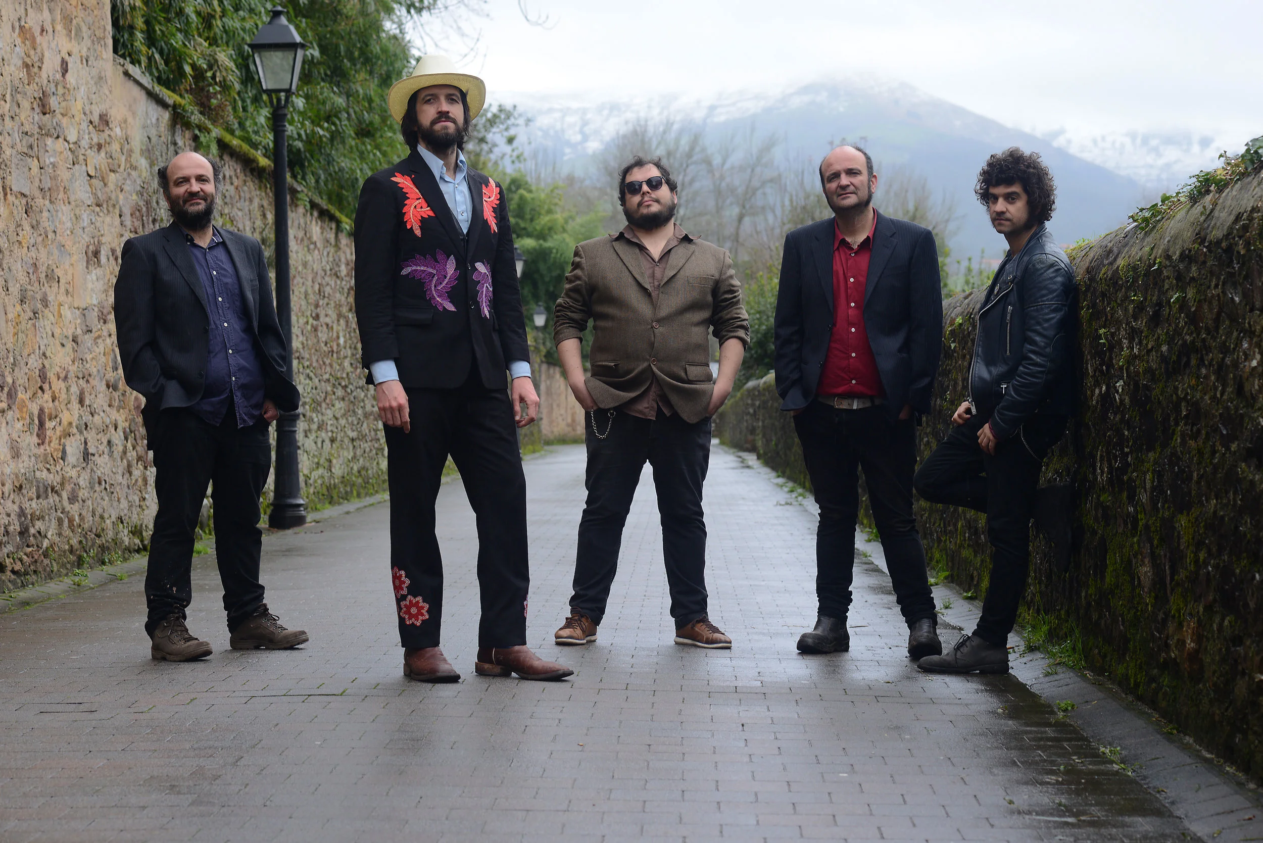 Los Chicos announce 2018 Australian tour 