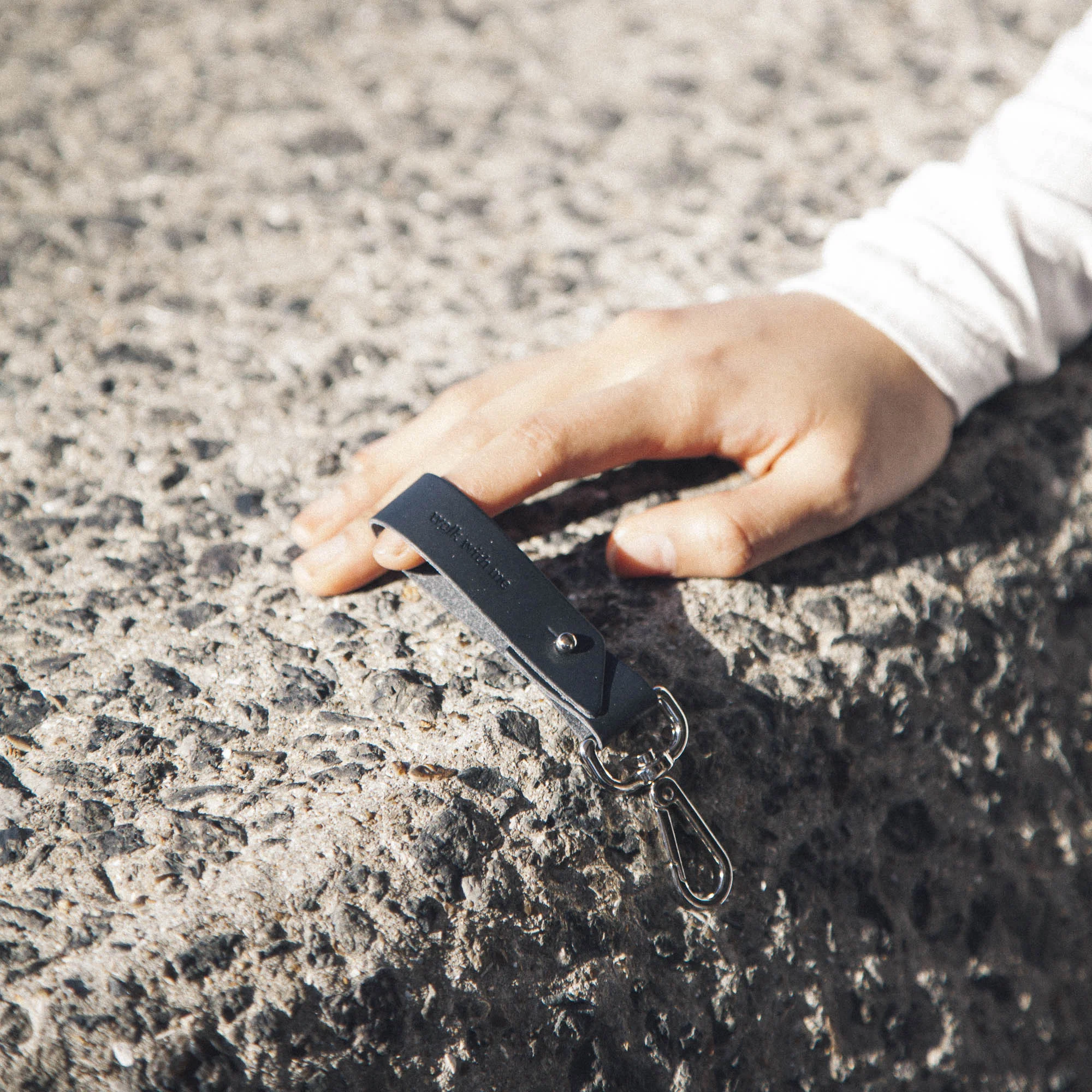 WWM_KEY_FOB_BLACK_2_s.jpg