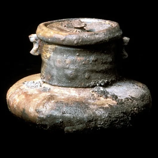 Squat Jar Form - Everson Museum of Art, Syracuse, NY.jpg