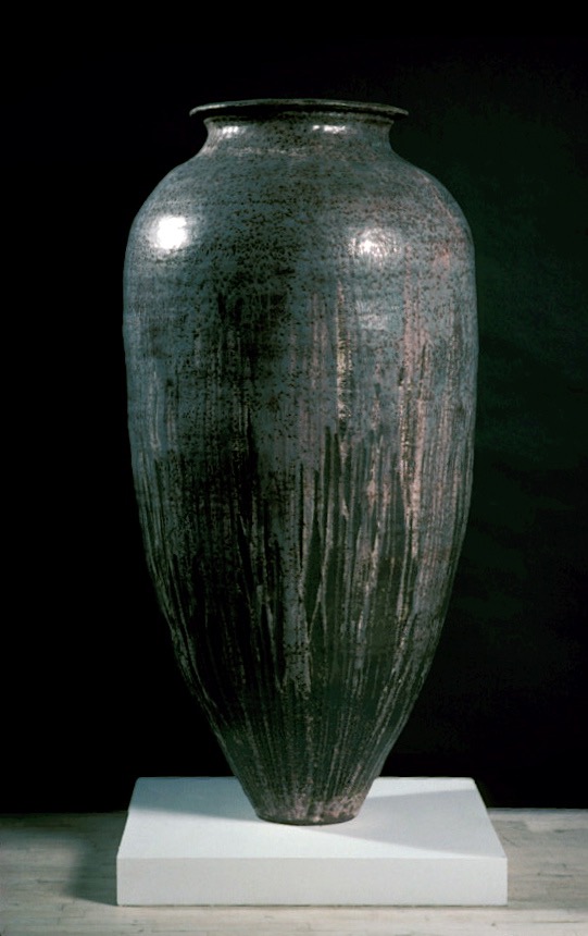 colossal jar form