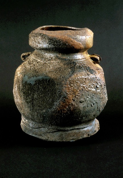 broad vase form