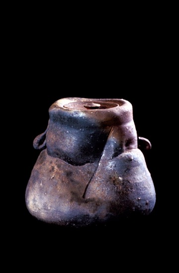 elephant foot wood-fired covered jar