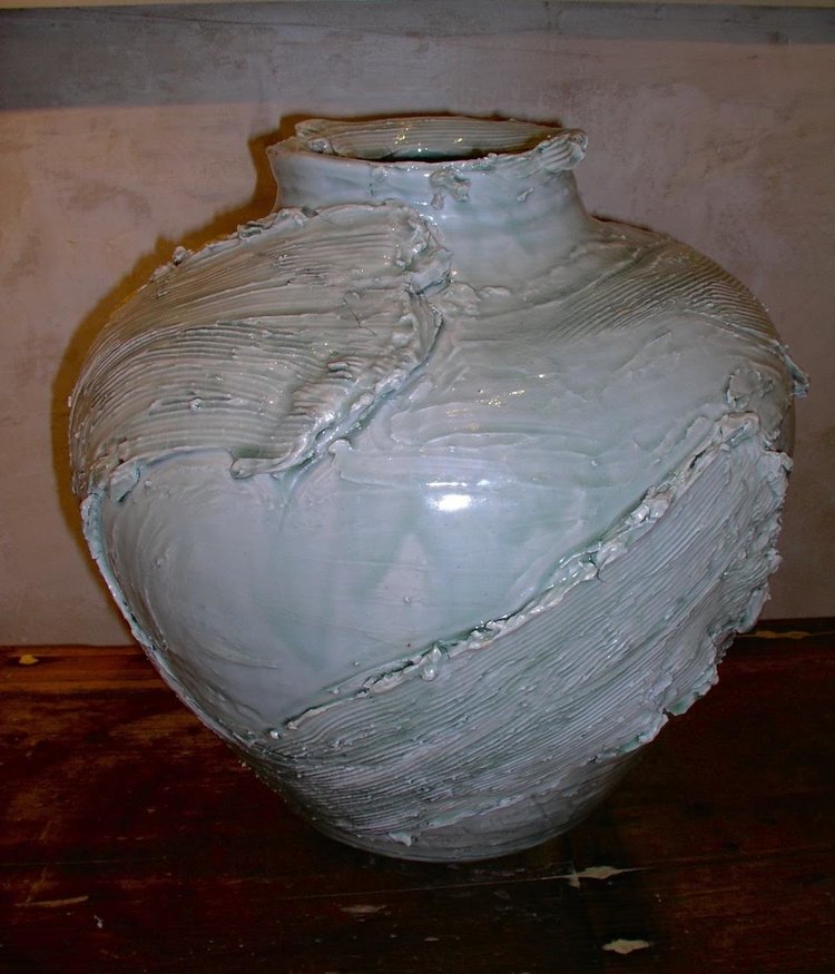 porcelain jar 1