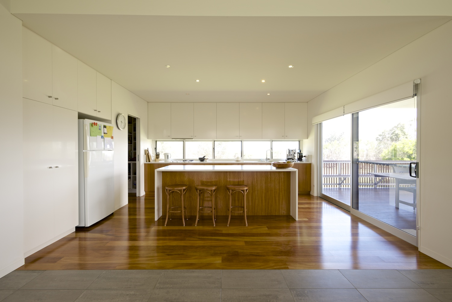 10kitchen.jpg