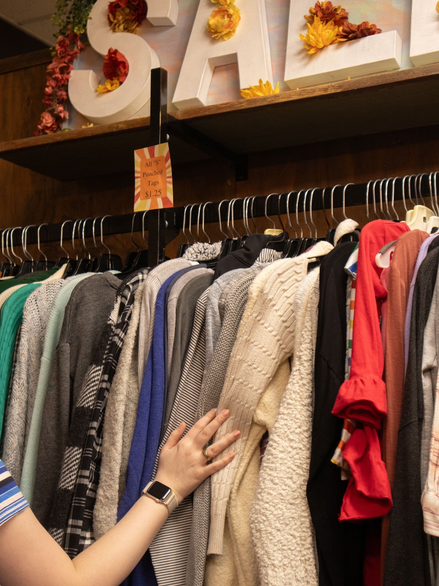 The $1.25 rack is always full of surprises&hellip; you never know what you&rsquo;ll find!

Stop in and see for yourself! We&rsquo;re open 10&ndash;6!✨