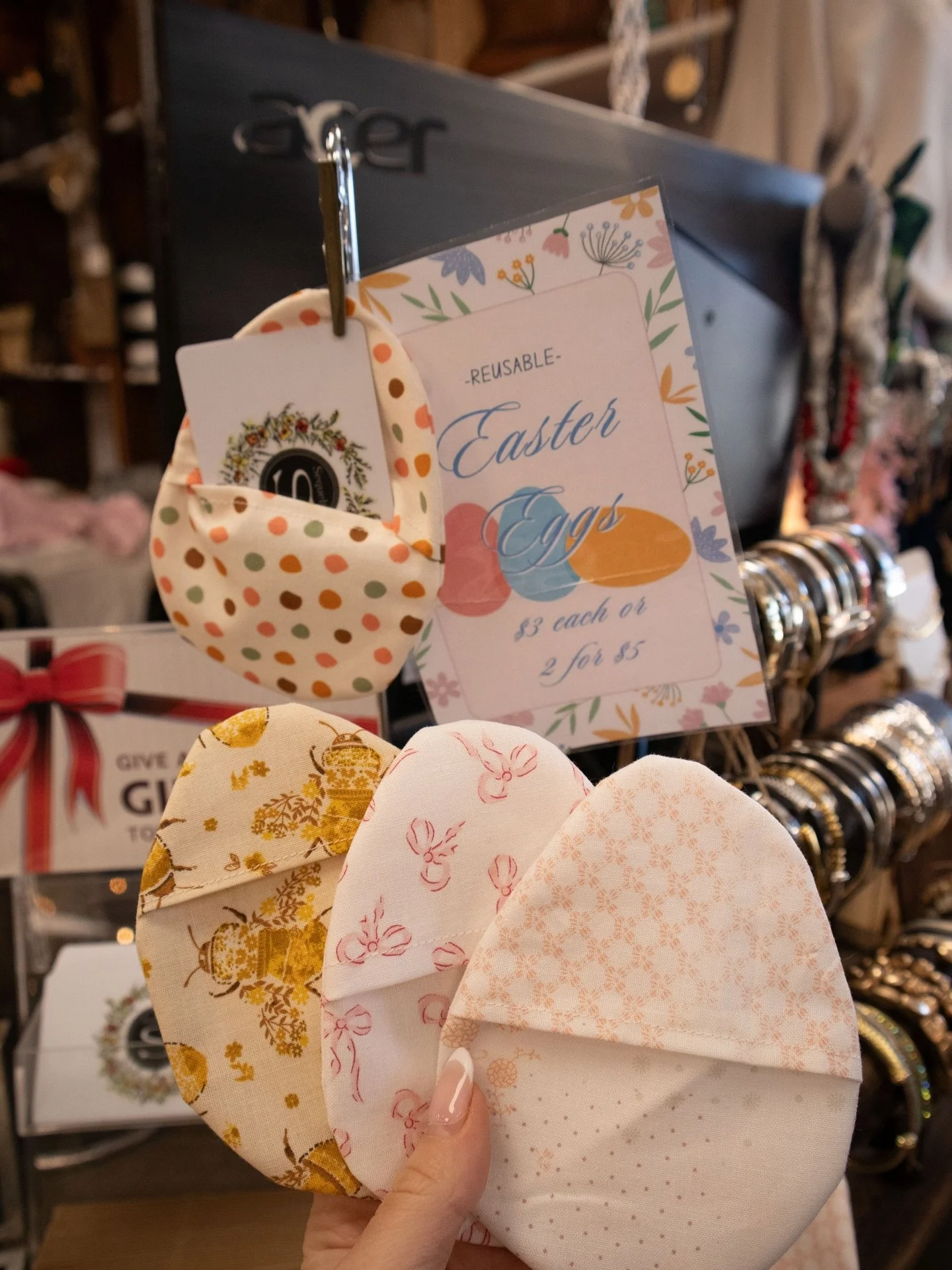 The cutest way to gift a little something 🐣💐

Reusable easter egg gift holders&mdash;just $3 each or 2 for $5! Perfect for adding a thoughtful touch to your baskets 🤍

Made by the talented @jenabethmkravat 🙌