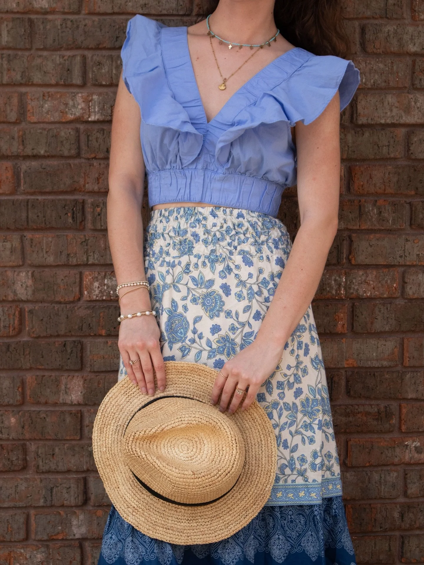 Soft blues and easy layers! Spring and summer style done right!🤍

Lightweight tops, flowy skirts, and accessories that pull it all together will make the kind of outfit you&rsquo;ll keep reaching for all season long!🙌

Outfit Details:
&bull;Top (sm