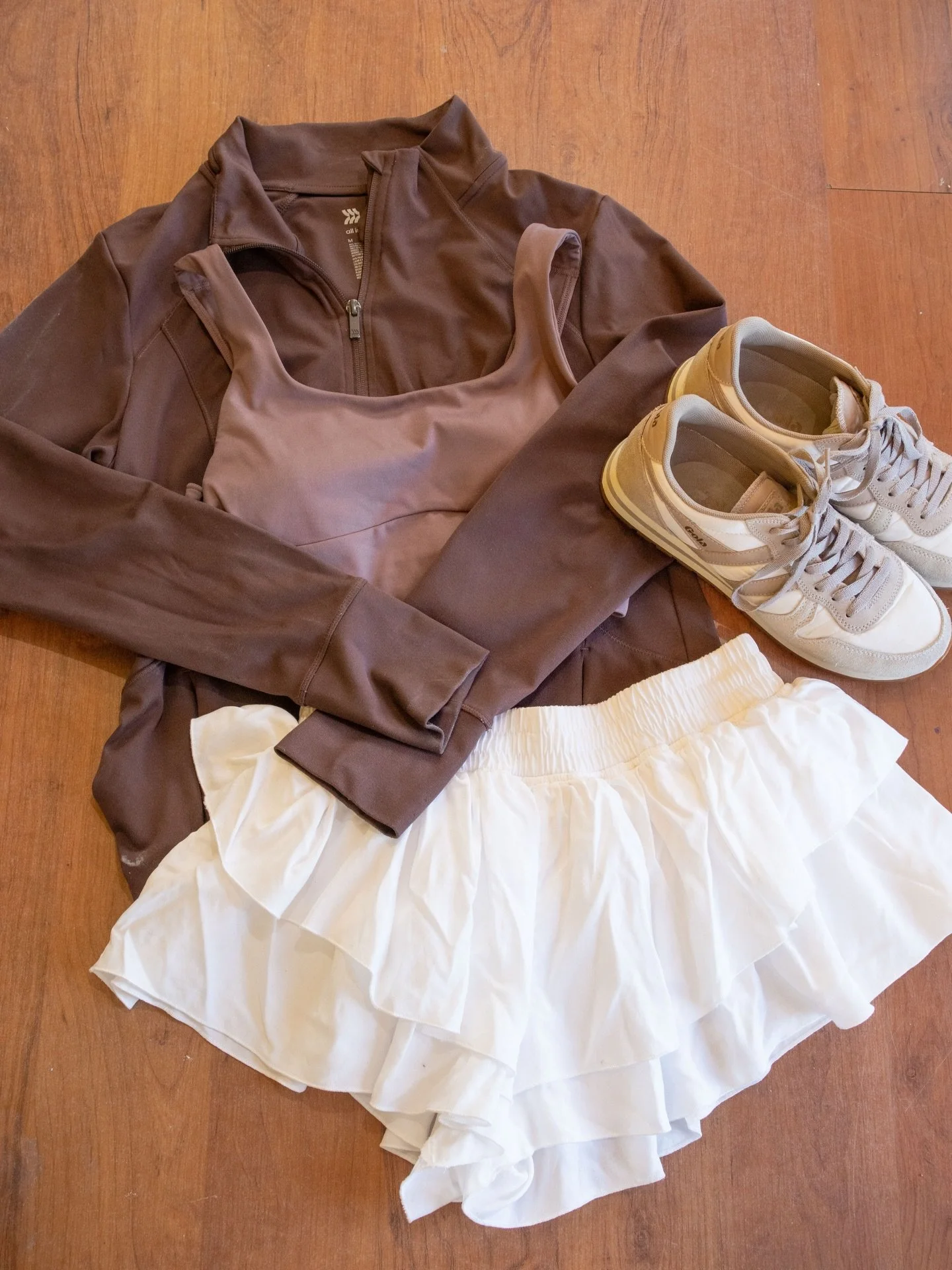 Looking for some active wear for the summer?🏃&zwj;♀️☀️

Whether it&rsquo;s running, lifting, walking, or more, we&rsquo;ve got options!

Outfit Details🙌
&bull;Sports Bra (small)-$14.99
&bull;Shorts (xsmall)-$24.99
&bull;Jacket (medium)-$9.99
&bull;