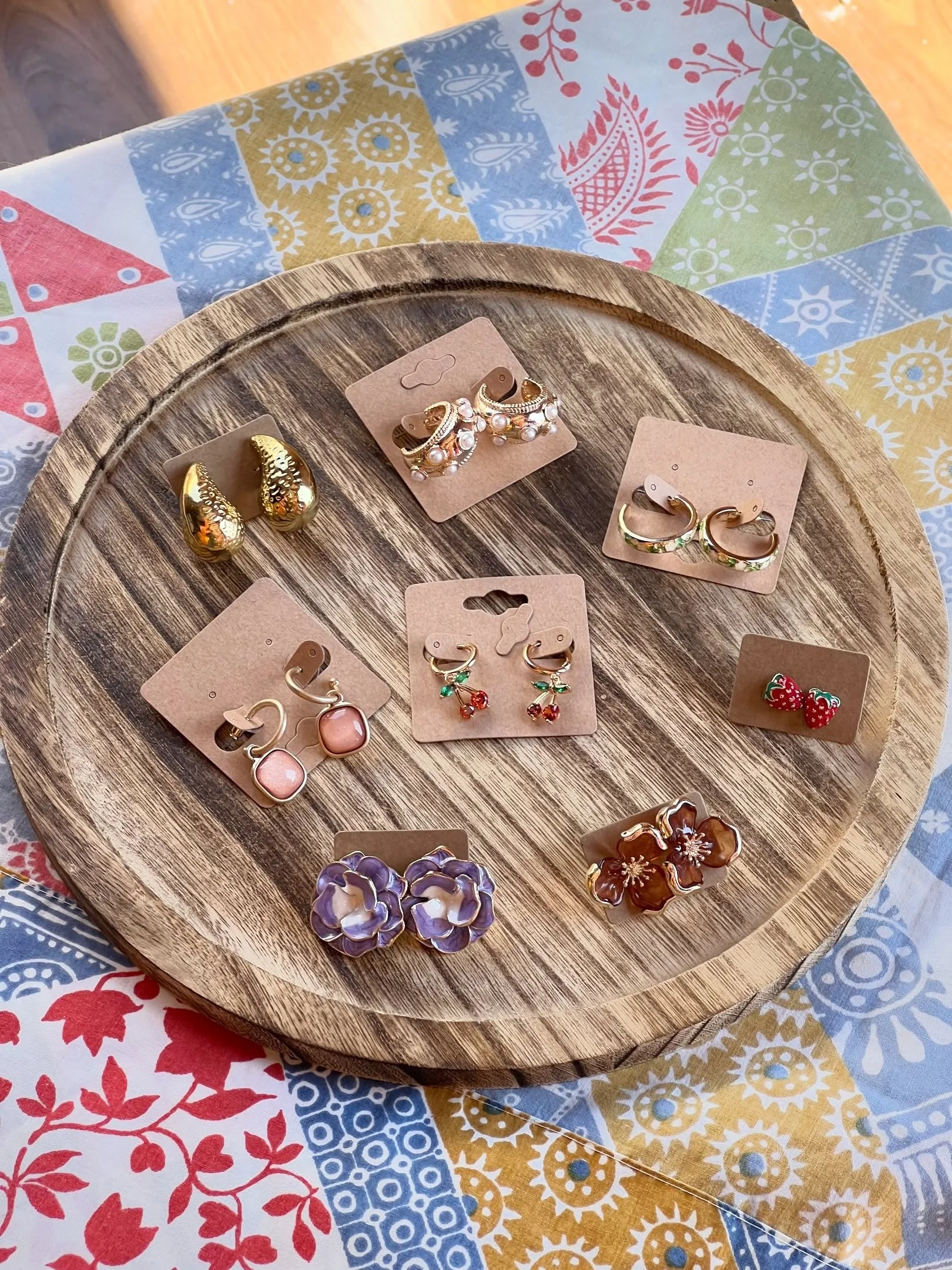 Here&rsquo;s a little sneak peek of some of our NEW Sequels Exclusive earrings that will be available at the Spring into Summer sale!🍉🌸☀️

Enjoy 20% off the entire store 🛍️💗
📅 Friday, May 15th | 10AM&ndash;6PM
📅 Saturday, May 16th | 10AM&ndash;