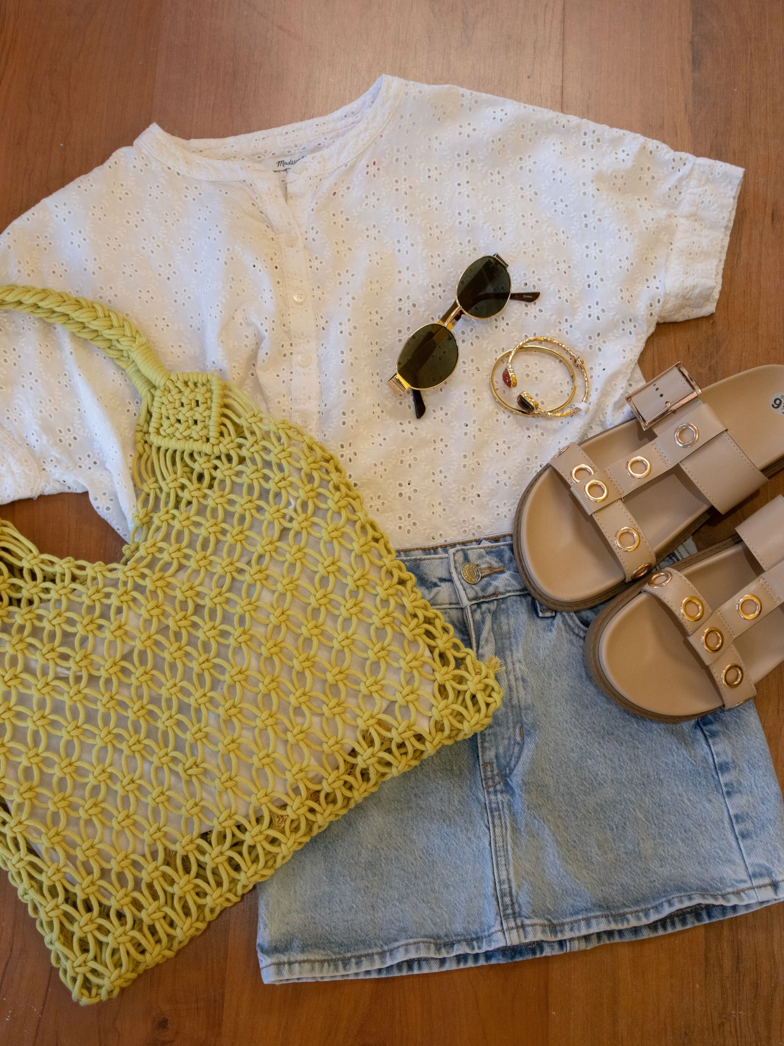 ☀️ Easy summer style starts here.

From breezy tops to denim staples and the perfect accessories, we&rsquo;ve got outfits ready for all your warm-weather plans.

Outfit Details🙌
Top (small)-$24.99
Shoes (size 9.5)-$14.99
Sunglasses-$15
Bracelet-$15