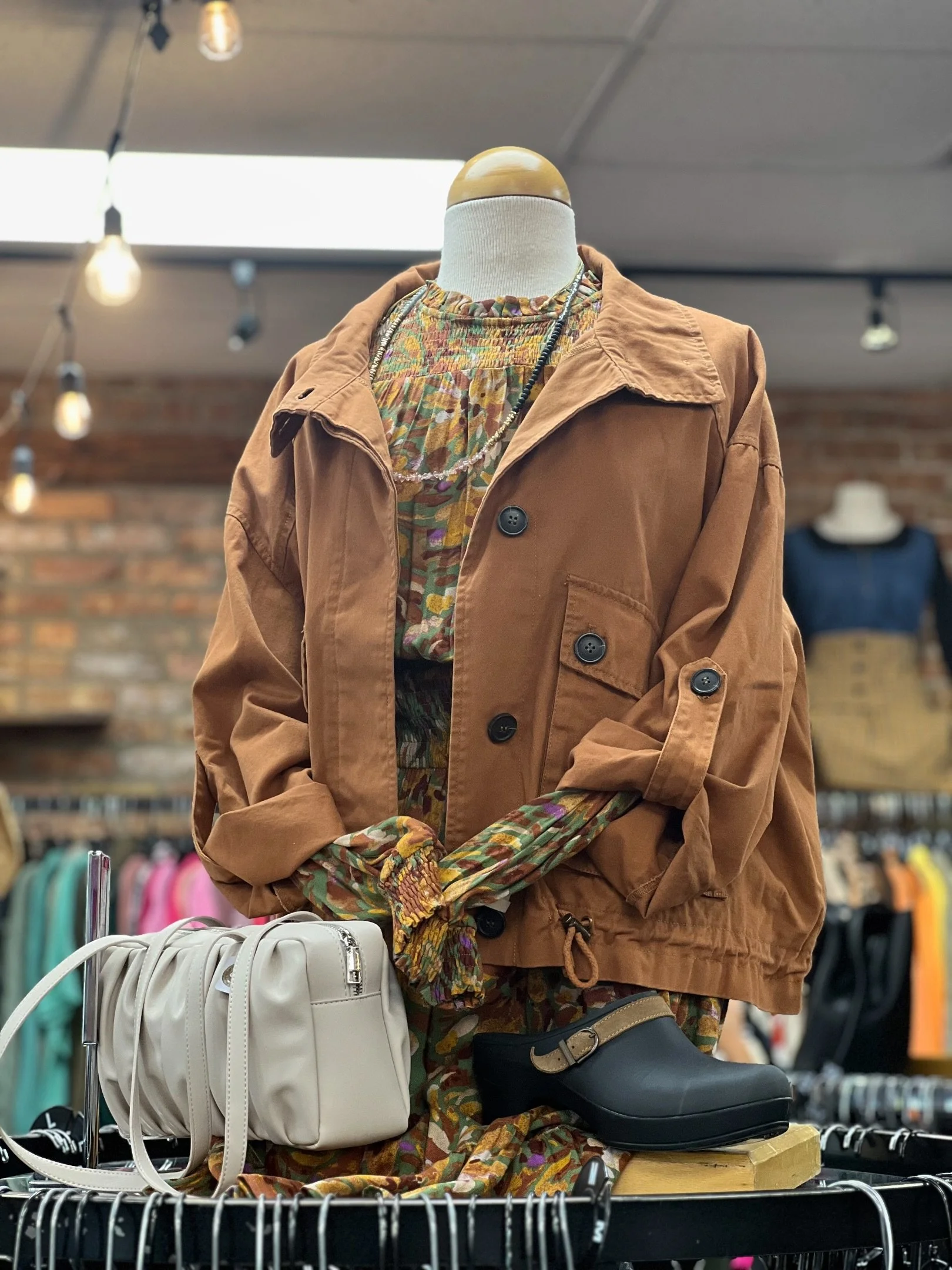 Fall is here at Sequels! 🍂

Our new mannequins are dressed in all the latest fall looks! Stop in and check out what&rsquo;s new for the season. 🤎✨
