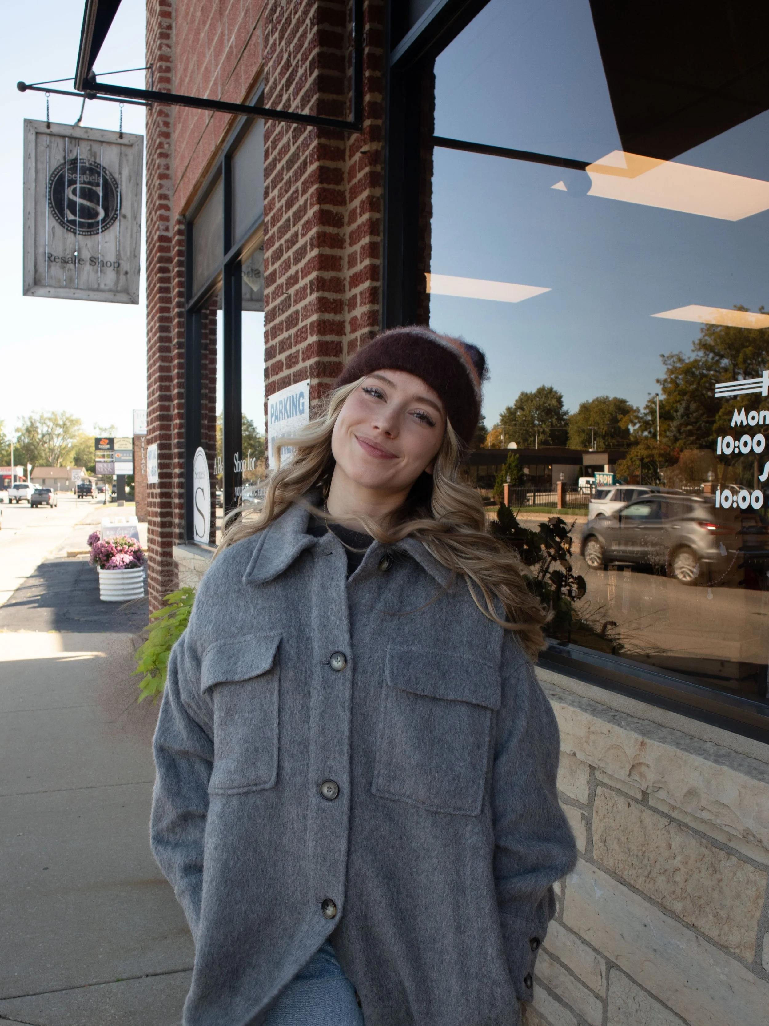Even though our sale is over, we still have so many good accessories to choose from!✨

These cozy hats are the perfect thing for the season ahead! Find these and so much more only here at Sequels!🤎