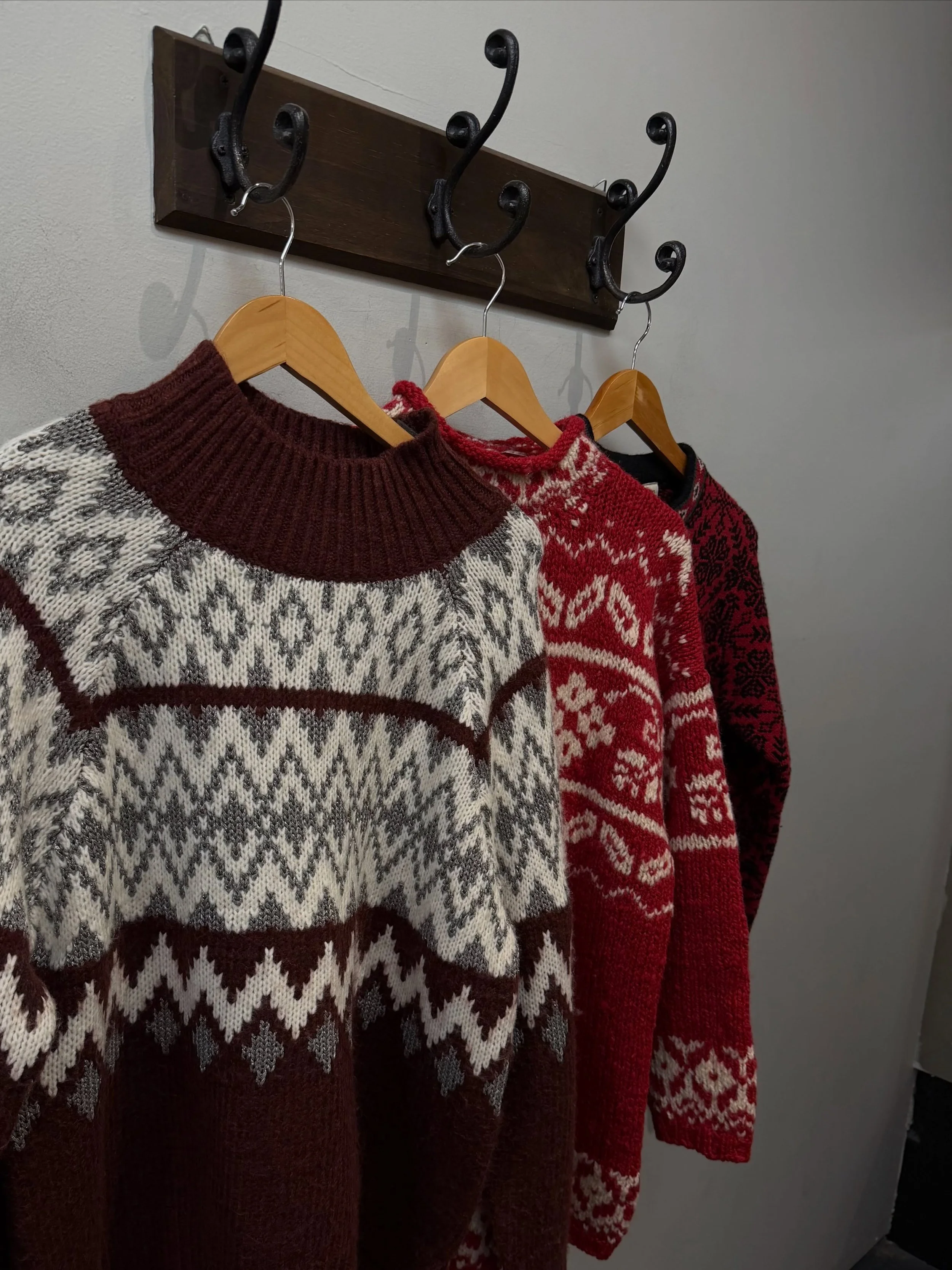Heads up to our consigners!🫶🏻

We&rsquo;ll start accepting holiday wear beginning November 2nd until December 15th!🤍

Please hold onto your holiday pieces until then. We can&rsquo;t wait to see what you bring in! ✨