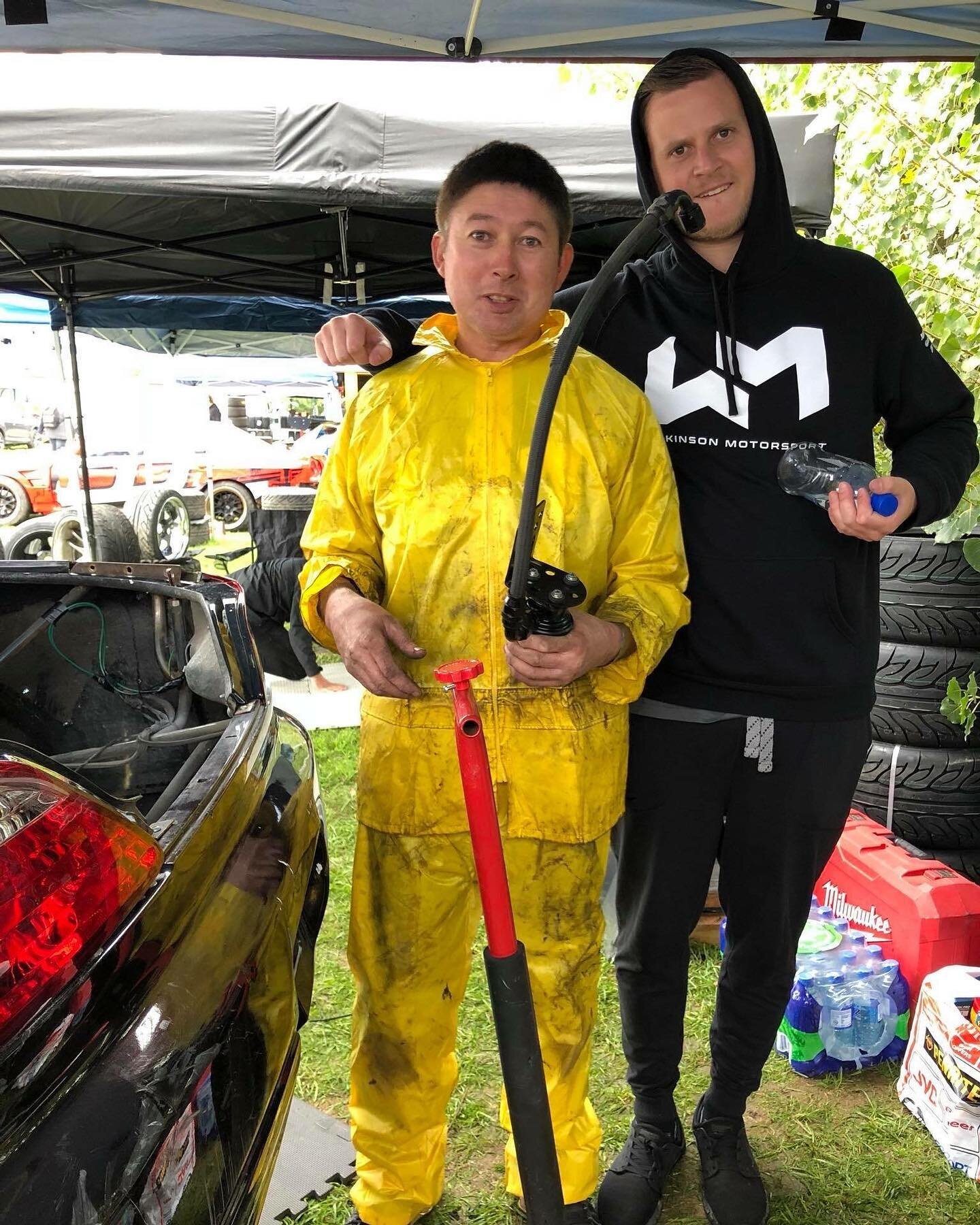 It&rsquo;s not often I get a chance to have a photo with Joe 🥳🥳
But this is the man from Joes Mechanical services, always seems to get the s15 running and keep it running 🙌🙌 
We would not be here and could not do this without him!! 🤩🤩

#trackda