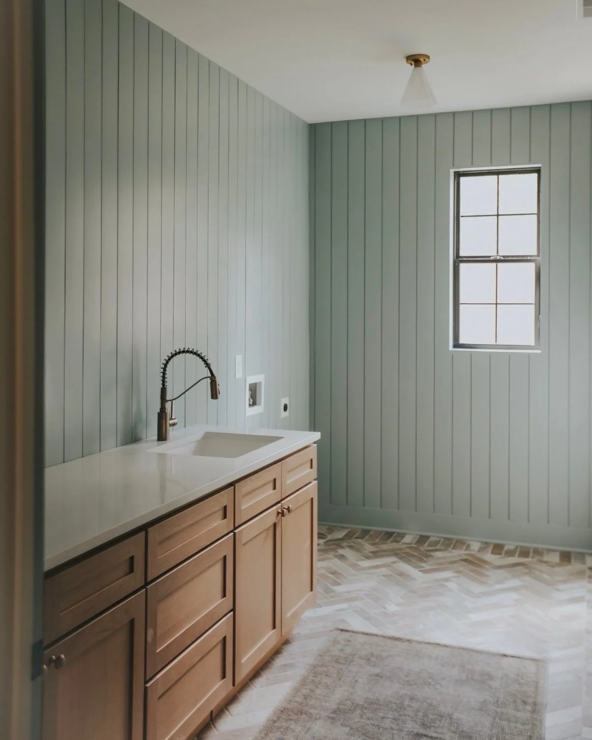 Remember that custom home for sale with all the colorful rooms? ✨

Laundry room is @sherwinwilliams Eventide
Butler&rsquo;s pantry is @sherwinwilliams Ripe Olive
Guest bathroom is @sherwinwilliams Poetry Plum

#CustomHome #LaundryRoomInspo #ButlersPa
