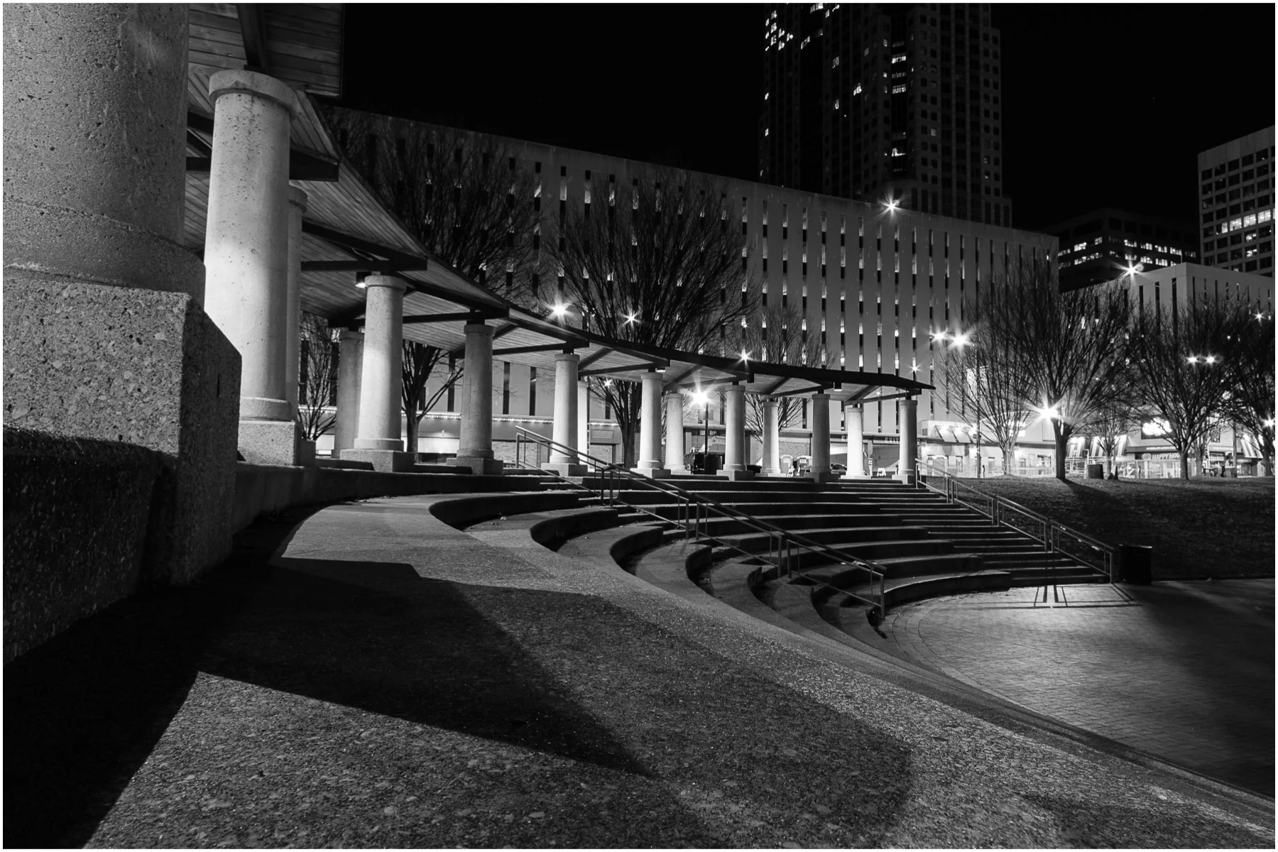 Night-in-St-Louis_3.jpg