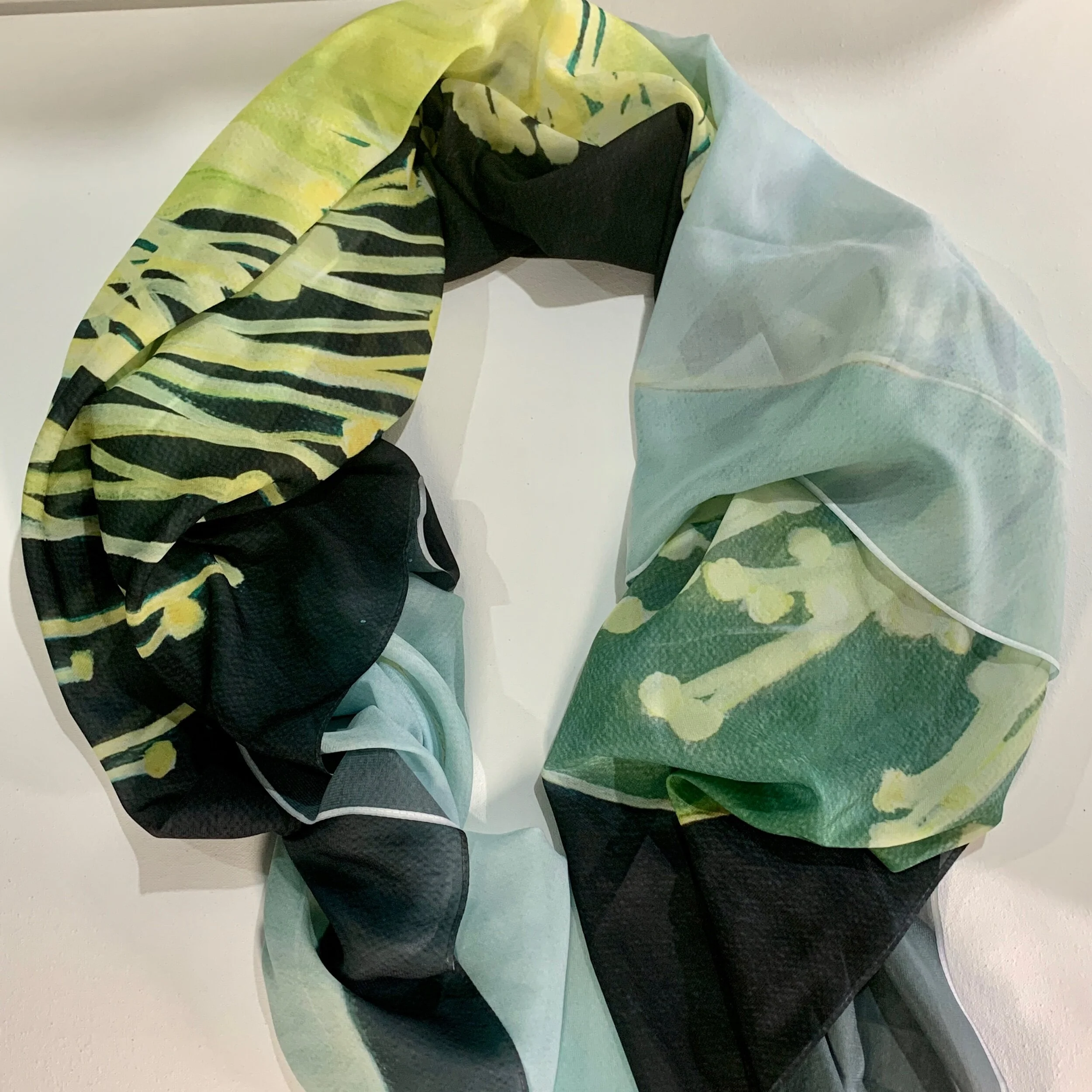 08E63FA3-F109-445A-A1F4-EA9F2AA05BEC