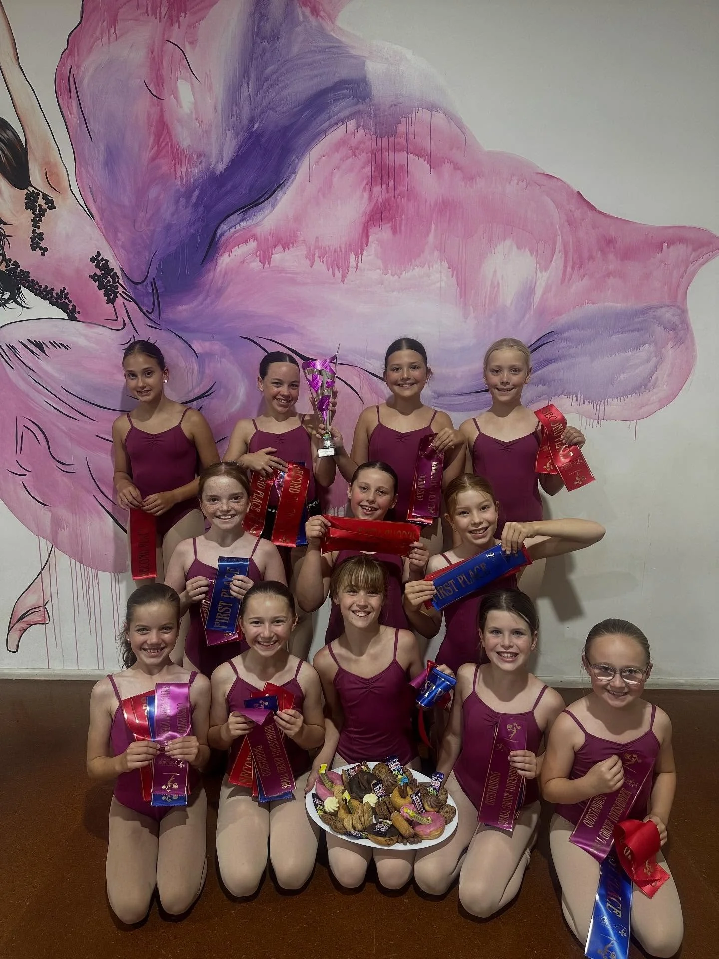 Celebrating the end of comp season! 
We are so proud of the hard work, determination and enthusiasm you have all shown this year, now looking into the next 👀😱✨