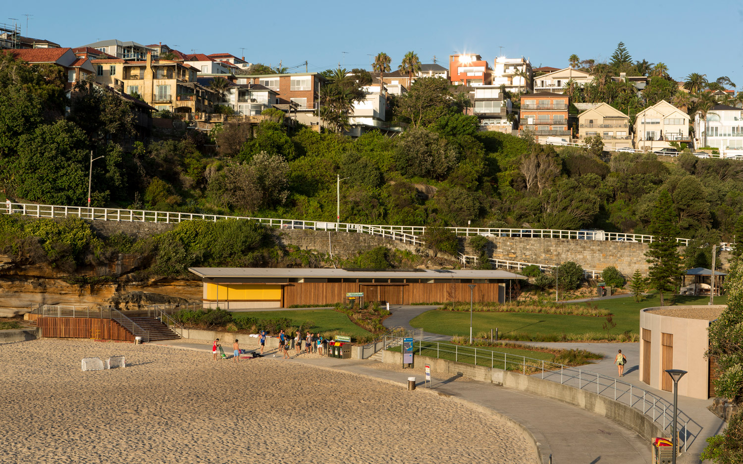 Tamarama Kiosk And Services Building Lahznimmo Architects
