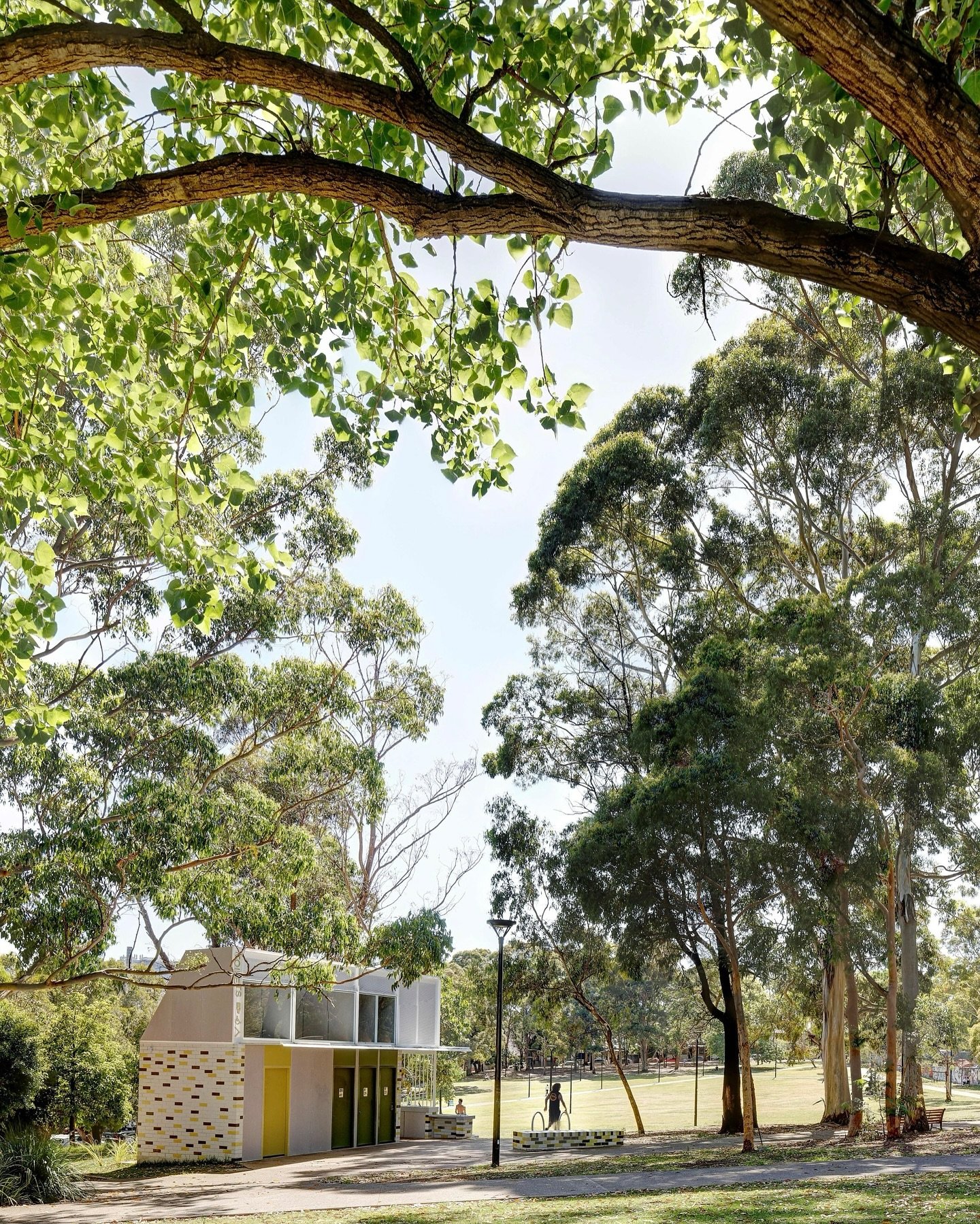 Located on Gadigal Land, Camperdown Memorial Amenities were designed for @innerwestcouncil following a shortlisted competition win in 2021 and delivered in 2022.

The project responds to the park&rsquo;s layered history as a former cemetery and its r