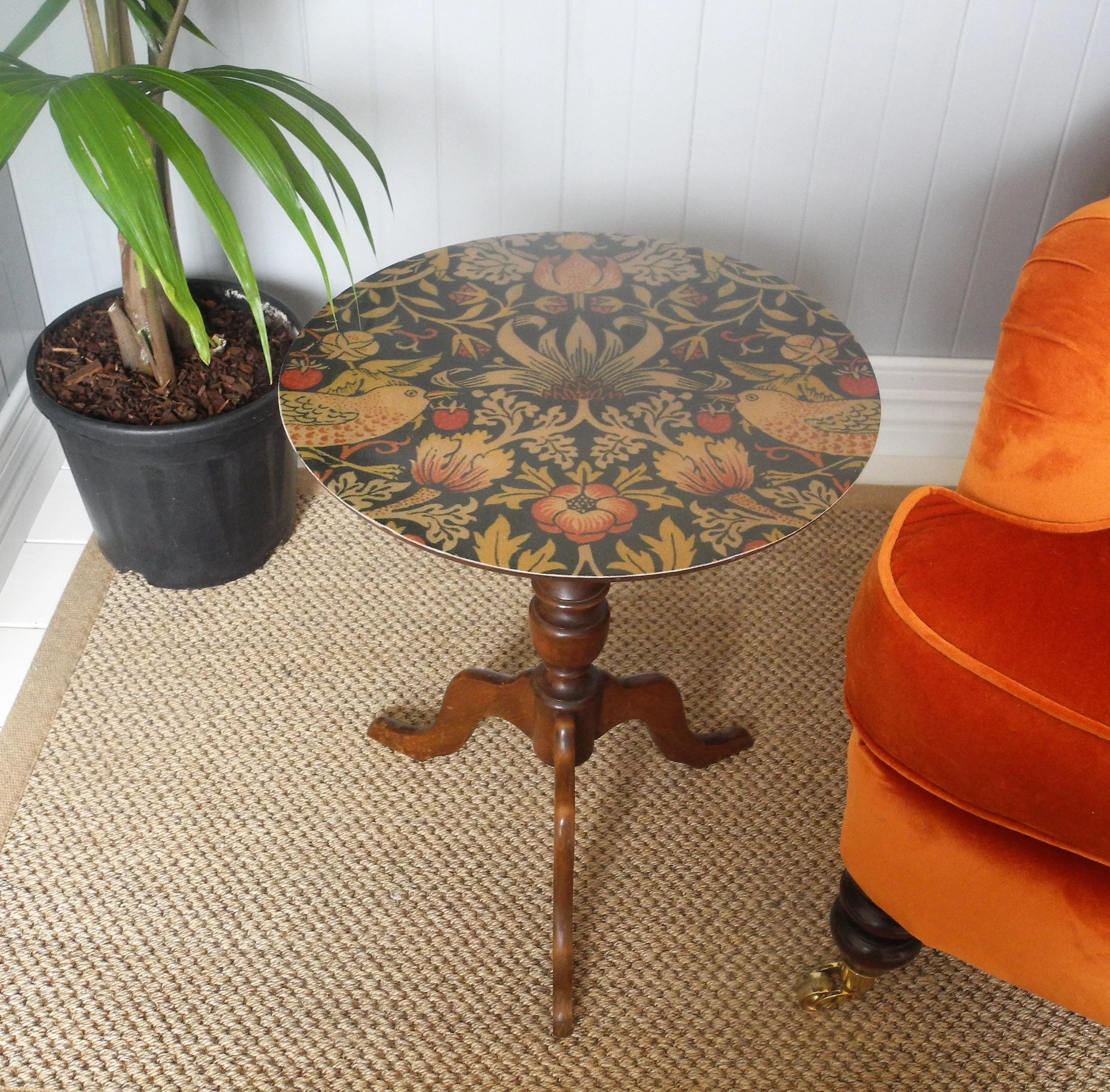 Strawberry Thief Wine Table