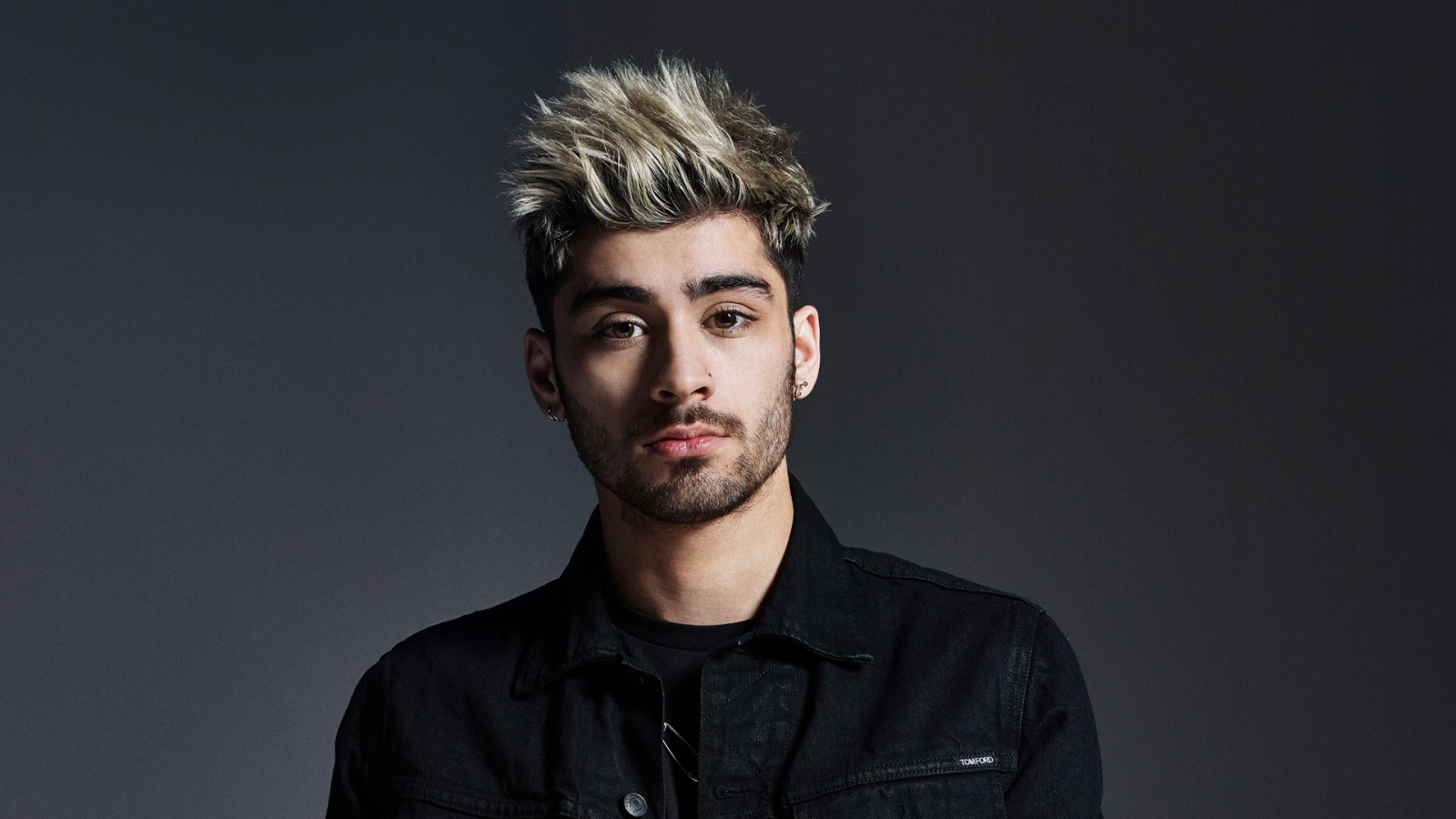 Zayn Malik is back with a new R&B song entitled " Let Me" 