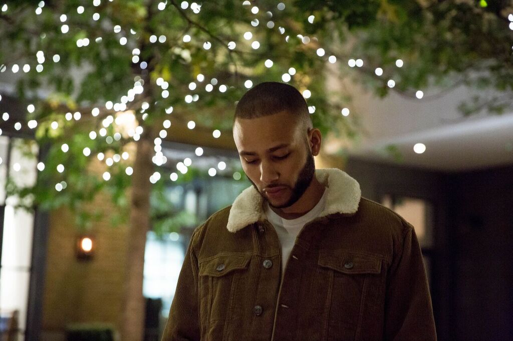 Fabian Secon Press Shot 2.JPG