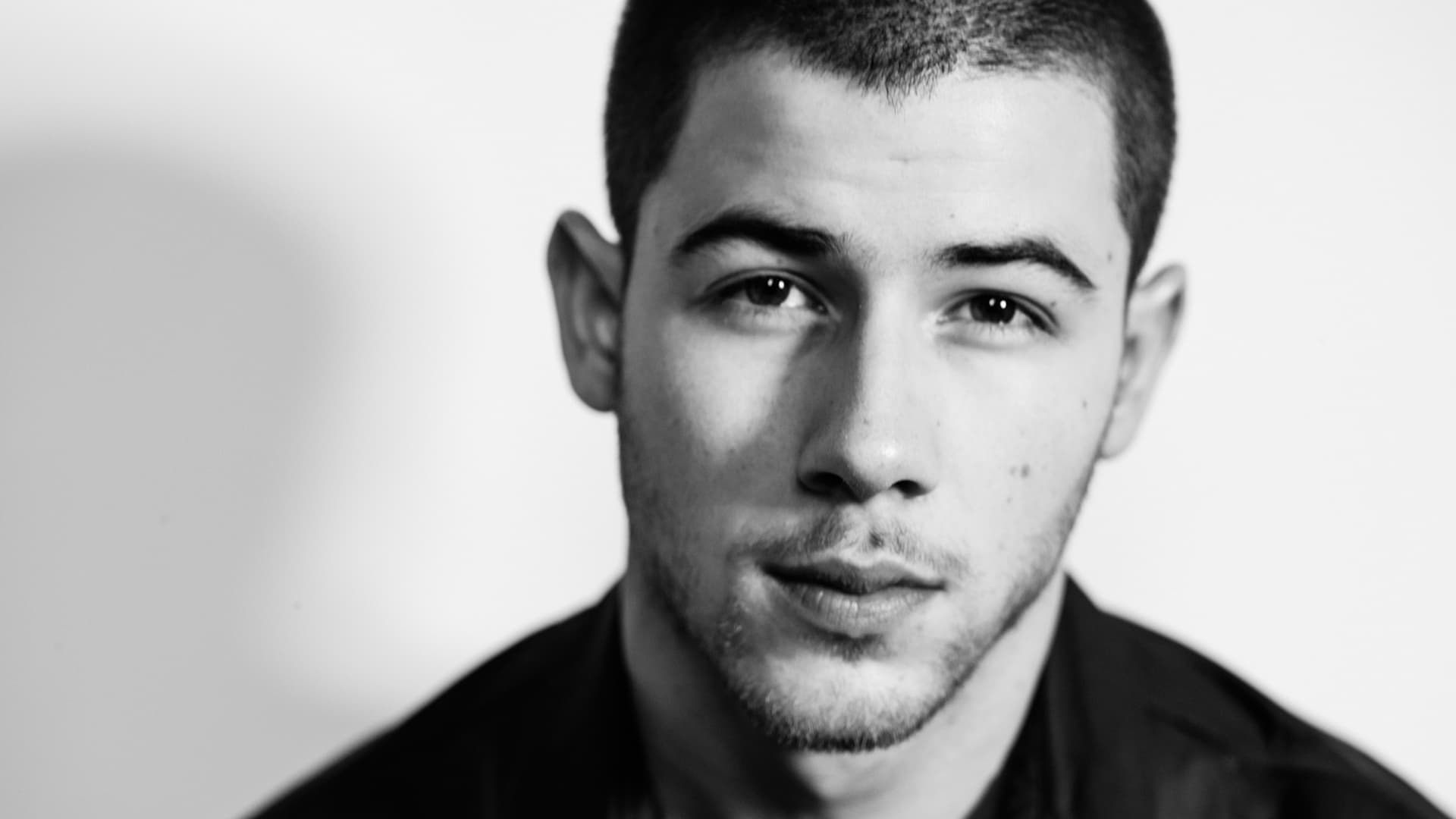 nick-jonas-hd-wallpaper-95236504.jpg