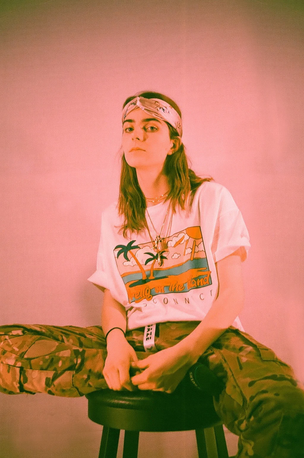 Rising Pop Sensation Bülow explores innovative pop-concept "SAD AND BORED"