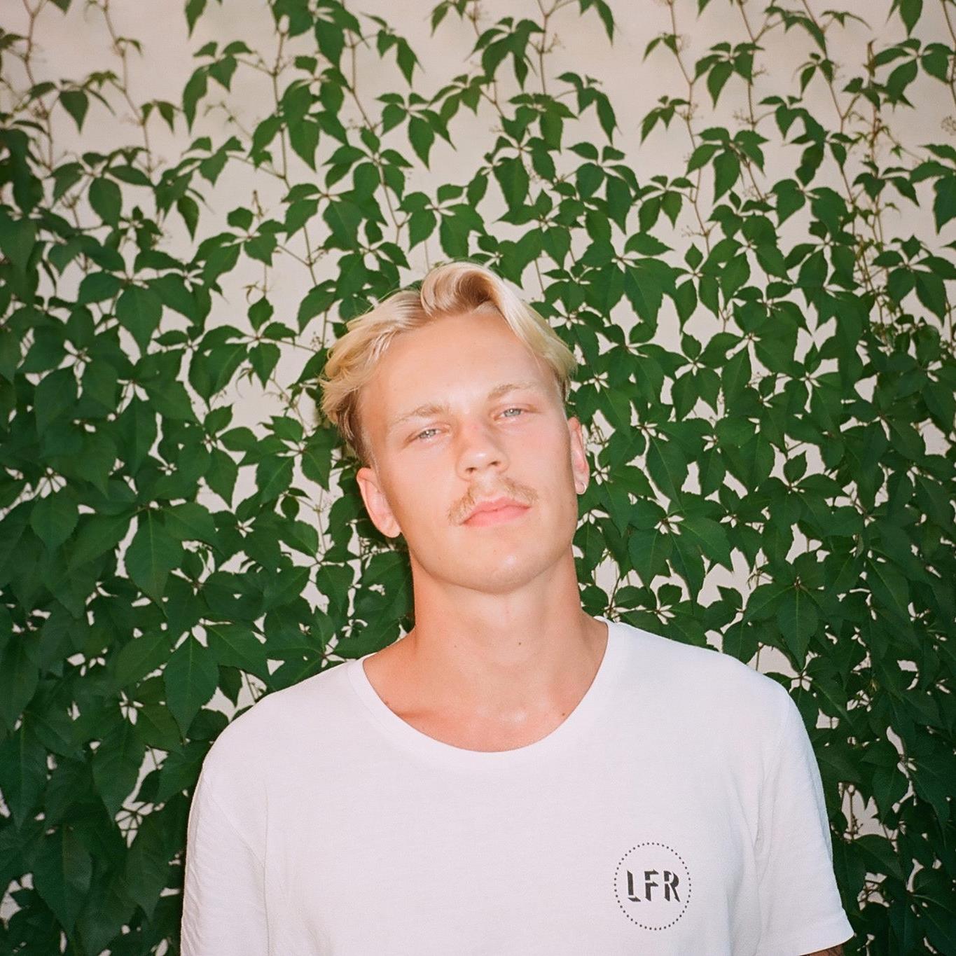Finnish Producer KASPERG Teams Up With Singer/Songwriter Moli To Unveil "Show You"