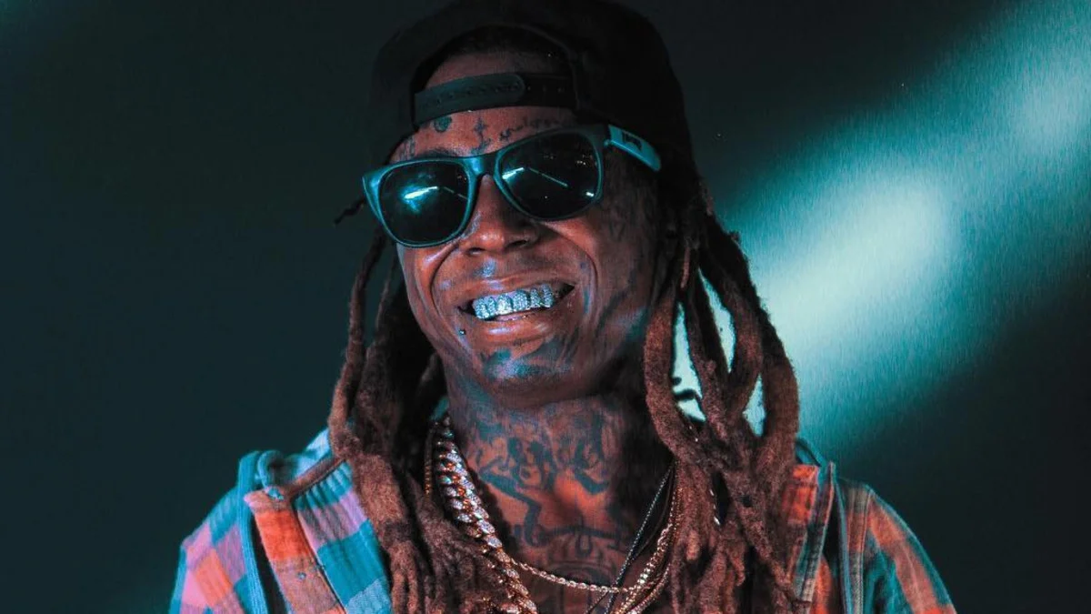 Lil Wayne: Tha Carter V Is Here. 