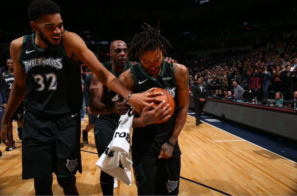 An emotional Derrick Rose brought to tears after career-high 50-point night