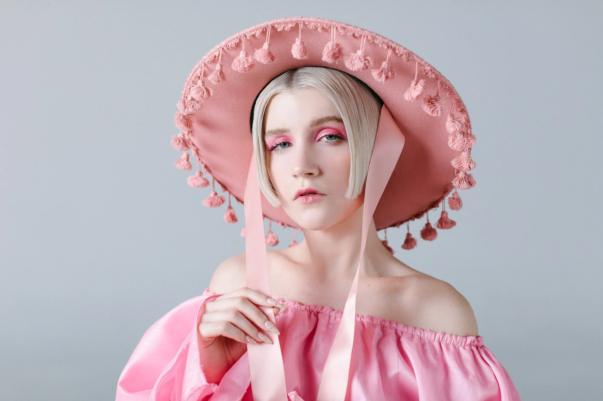 L.A. Based Singer Anja Kotar Return With Colorful Visuals For Her Single "KIDS"