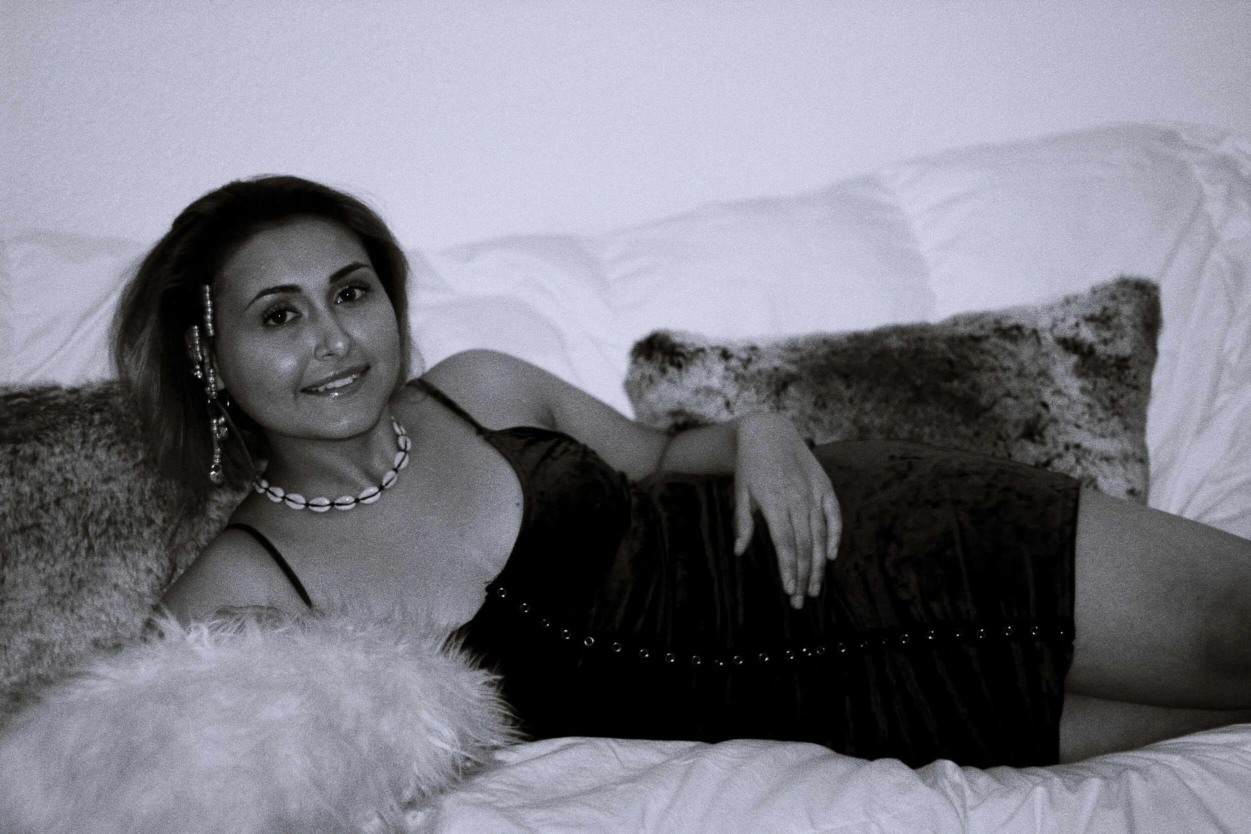 Anacarina Unveiled Her Debut Single “Numb”