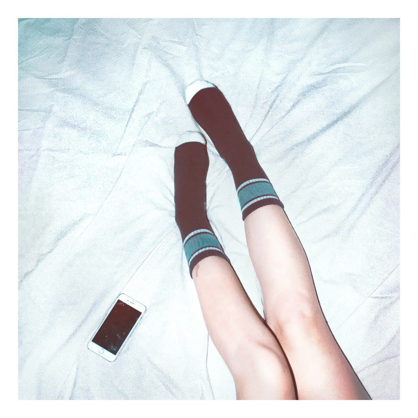   Reminisce a summer love with Milq’s “Summer Again”  