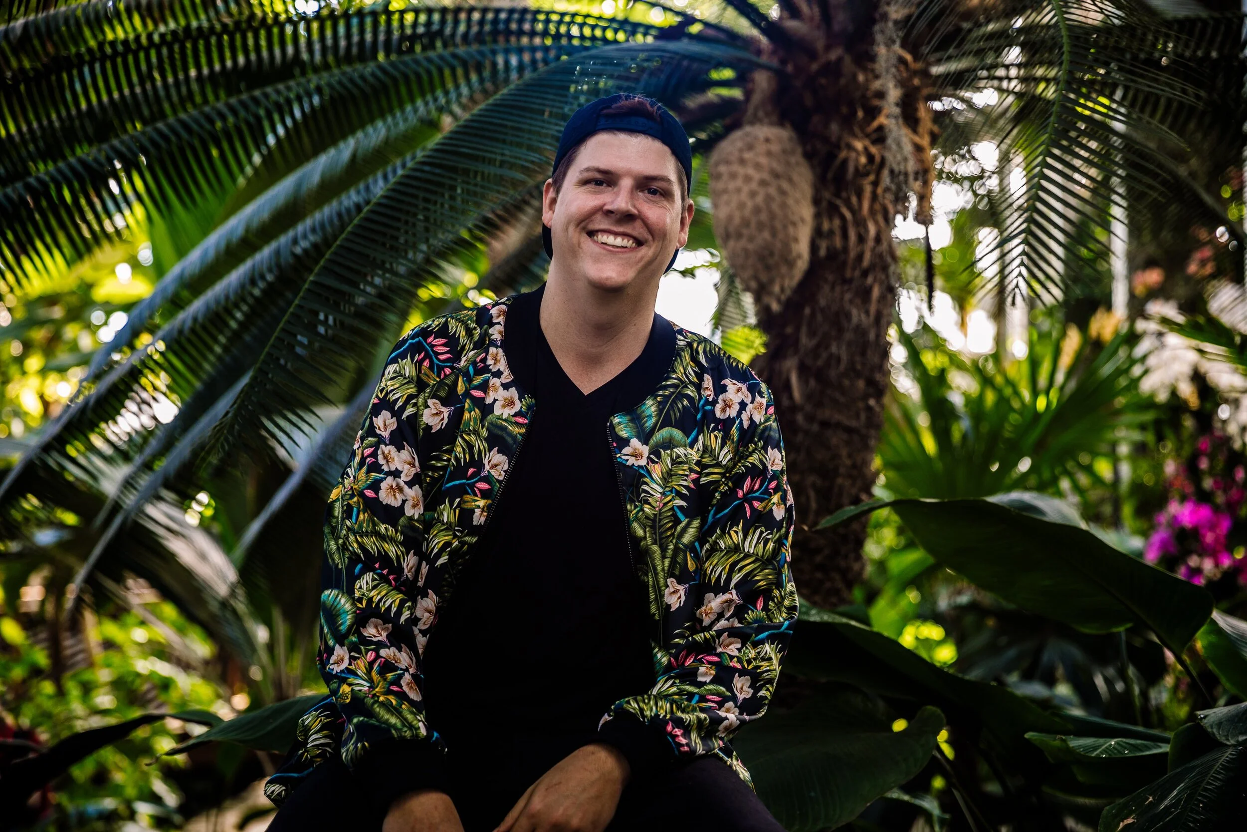 Escape To Teddy Beats “Falling” ft. Kenna Woods and Mon Rovia