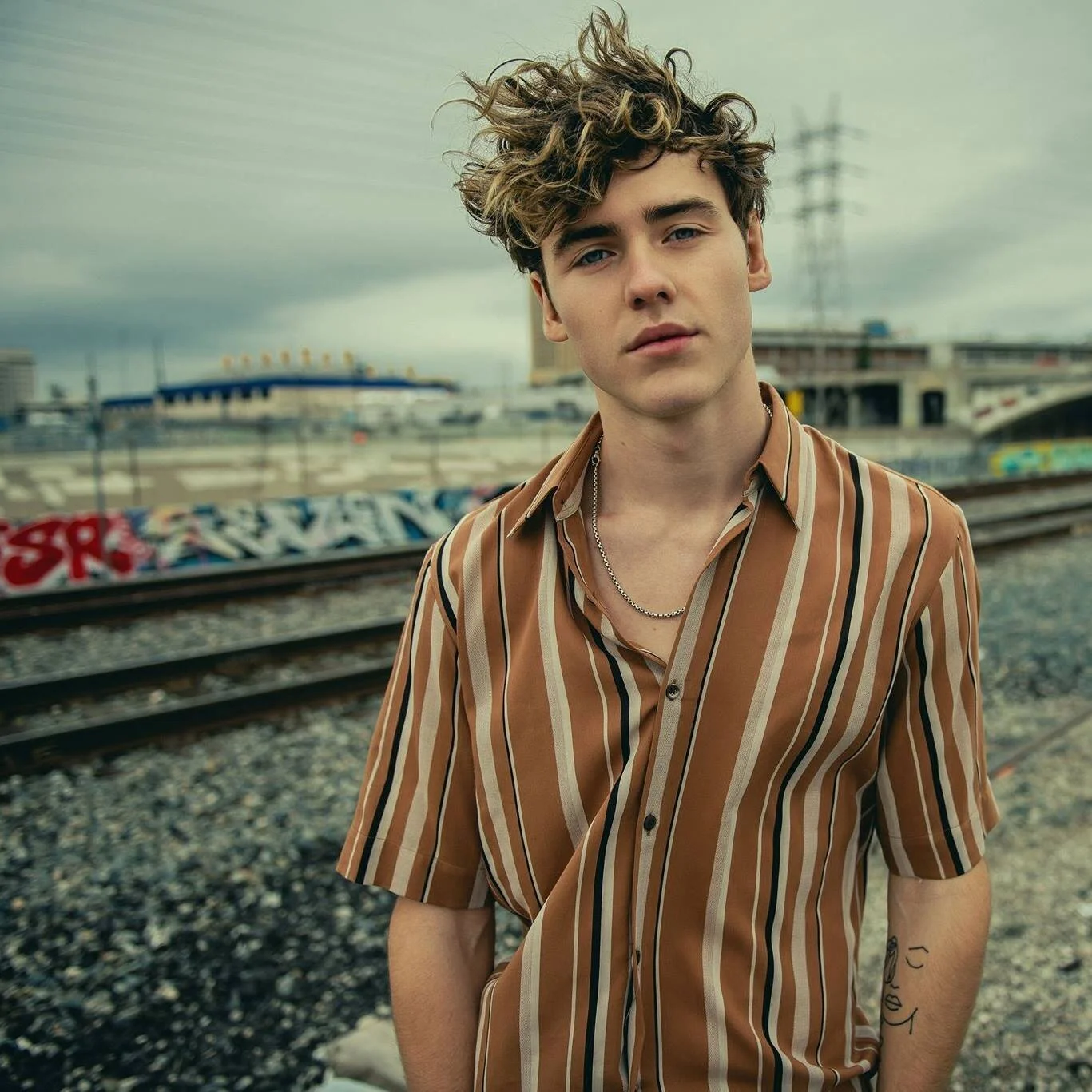   Jack Gray’s Intimate New Single “I Got 3”  