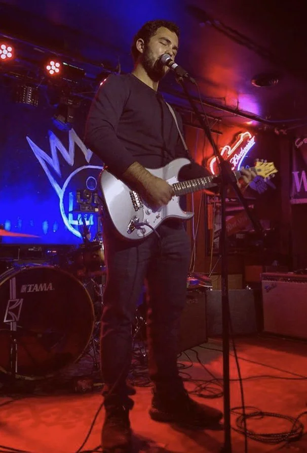 Grey Oakes Sensual New Single “Sensitive”