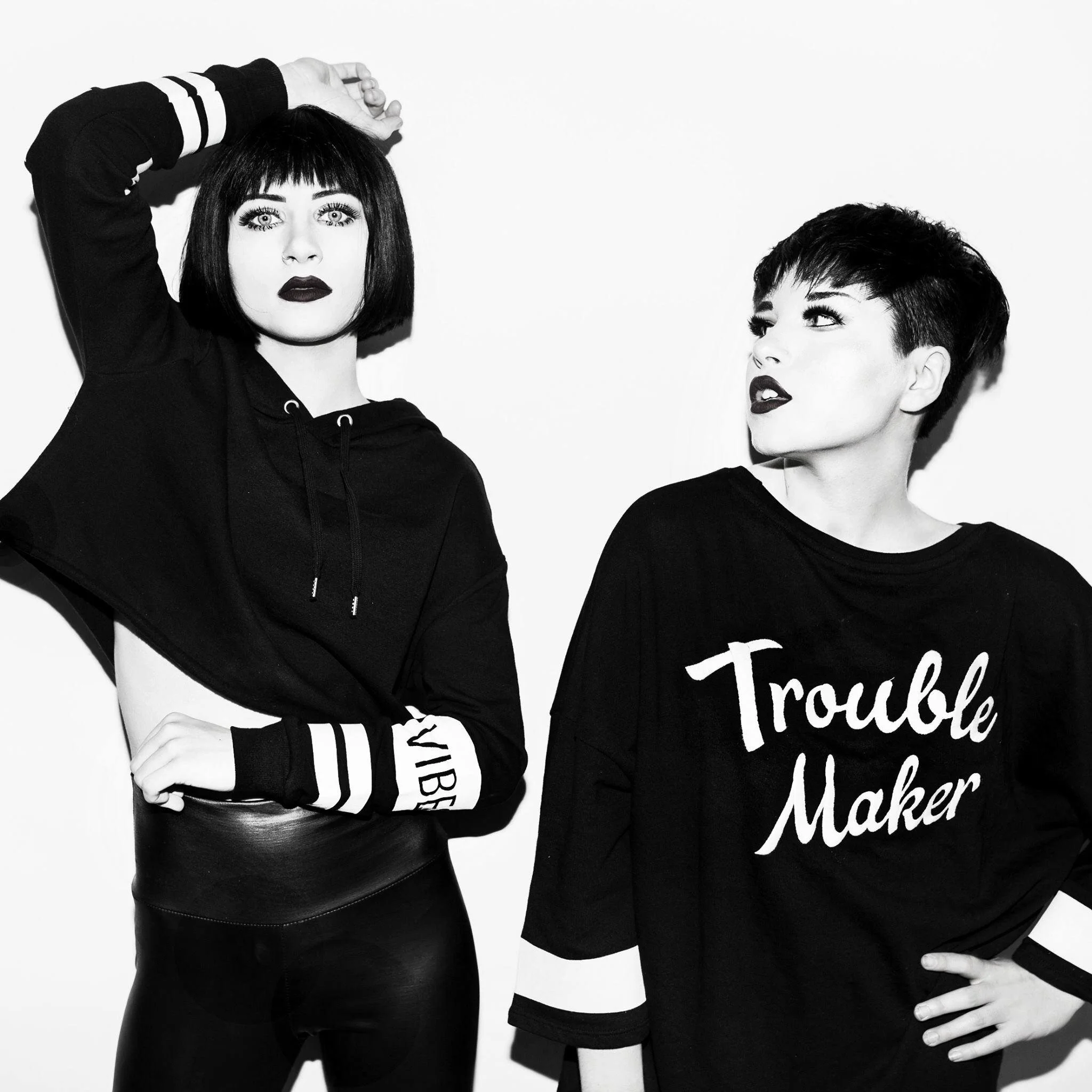 Red and black attitude : Command Sisters Offers The release “I Like It”