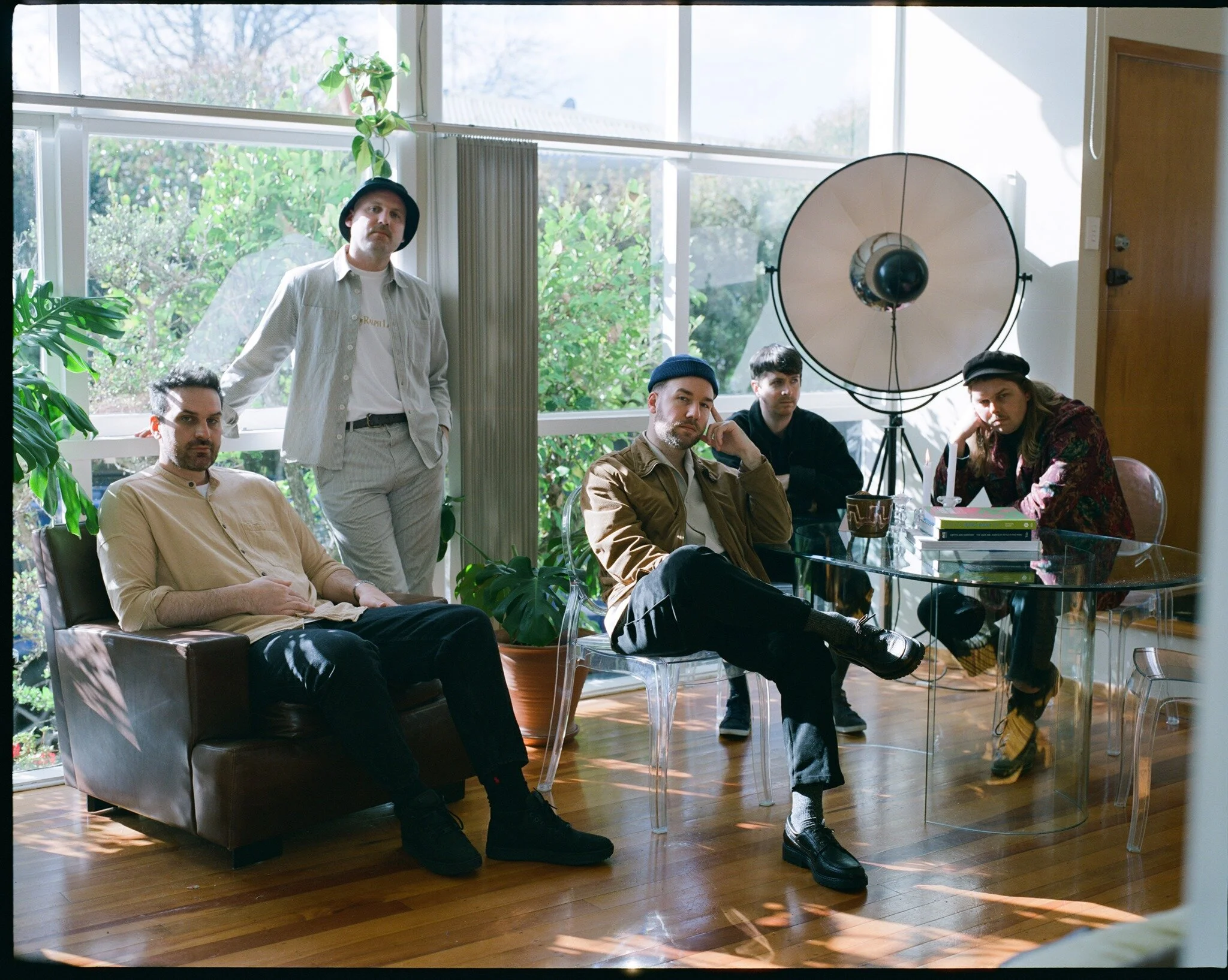 Here Are 5 Gorgeous Songs To Vibe To, Tonight.