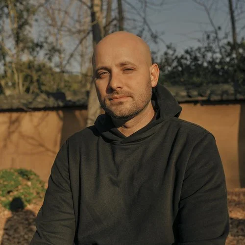   Sit Back and Relax To Paul Grant’s Latest Release “Blue Bay”  