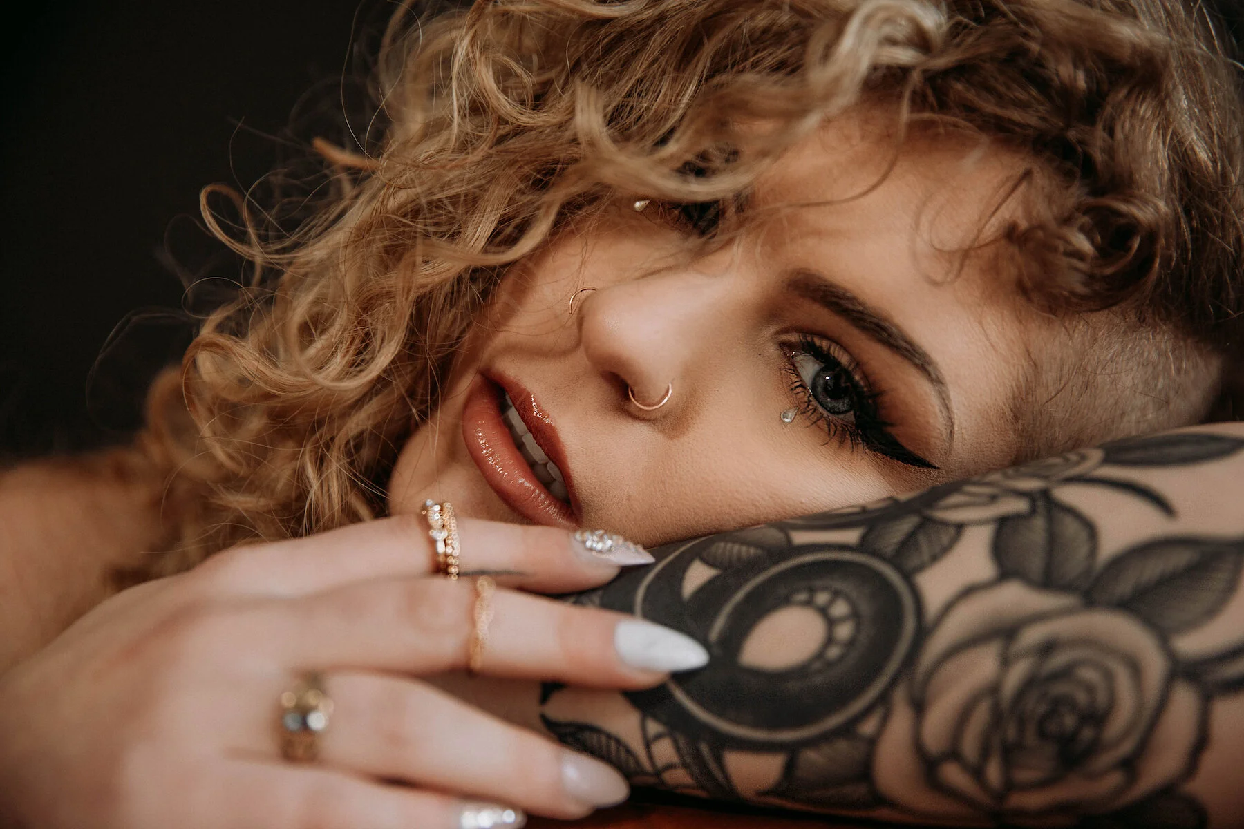 Alexis Lynn Infuses Vulnerability And Honesty In Her New Single “Ghosts”