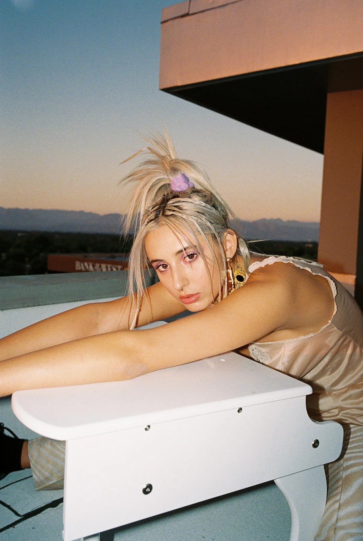 L.A. Singer Annika Rose Says “F*ck You”, With Passion And Harmony.
