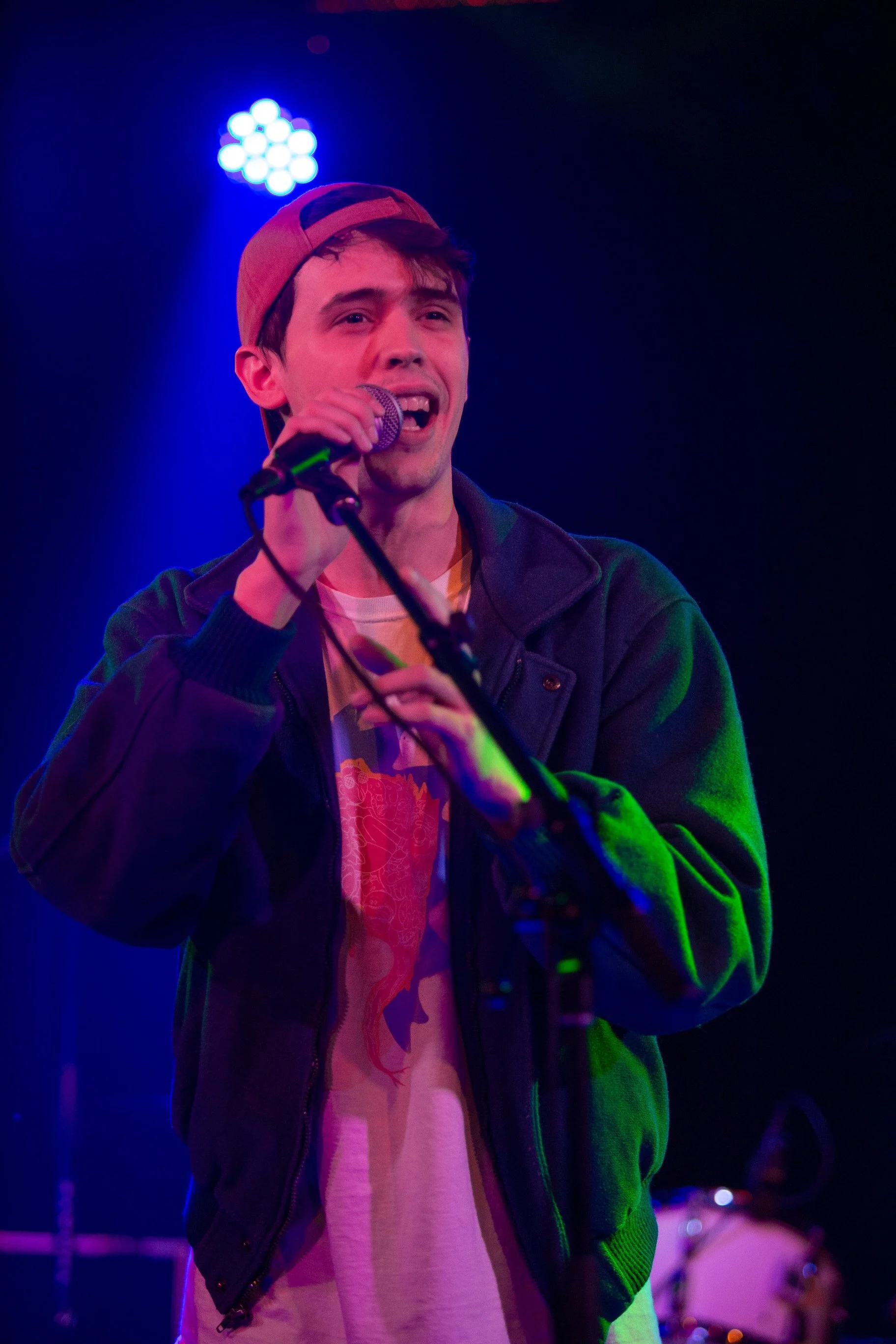 Get “Comfortable” With Austin Taylor’s Intoxicating R&amp;B Single.