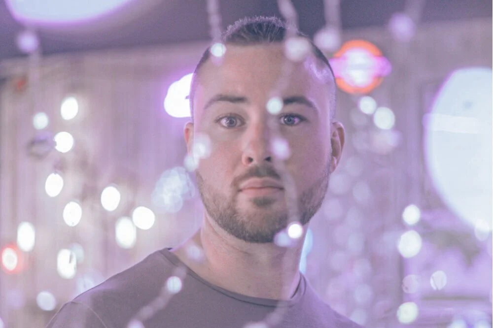 Itona Uplifts Us With Their New Single “To The Moon”
