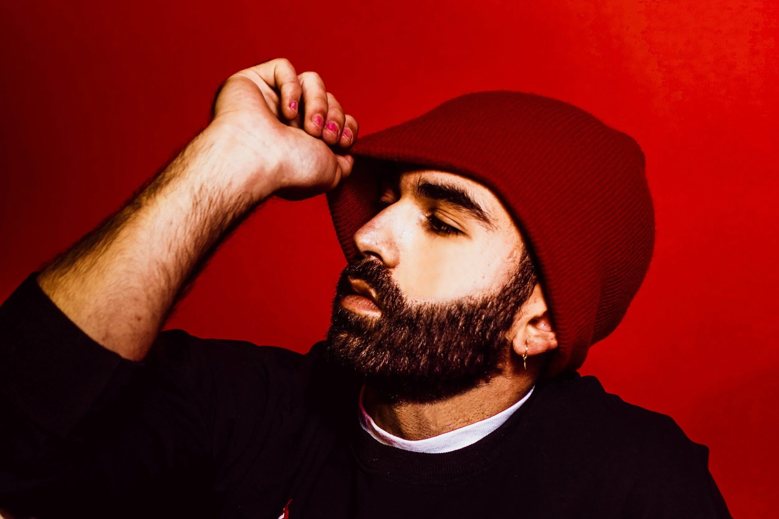 Hunter Falls’ Tender New Single “Ain’t No Love”