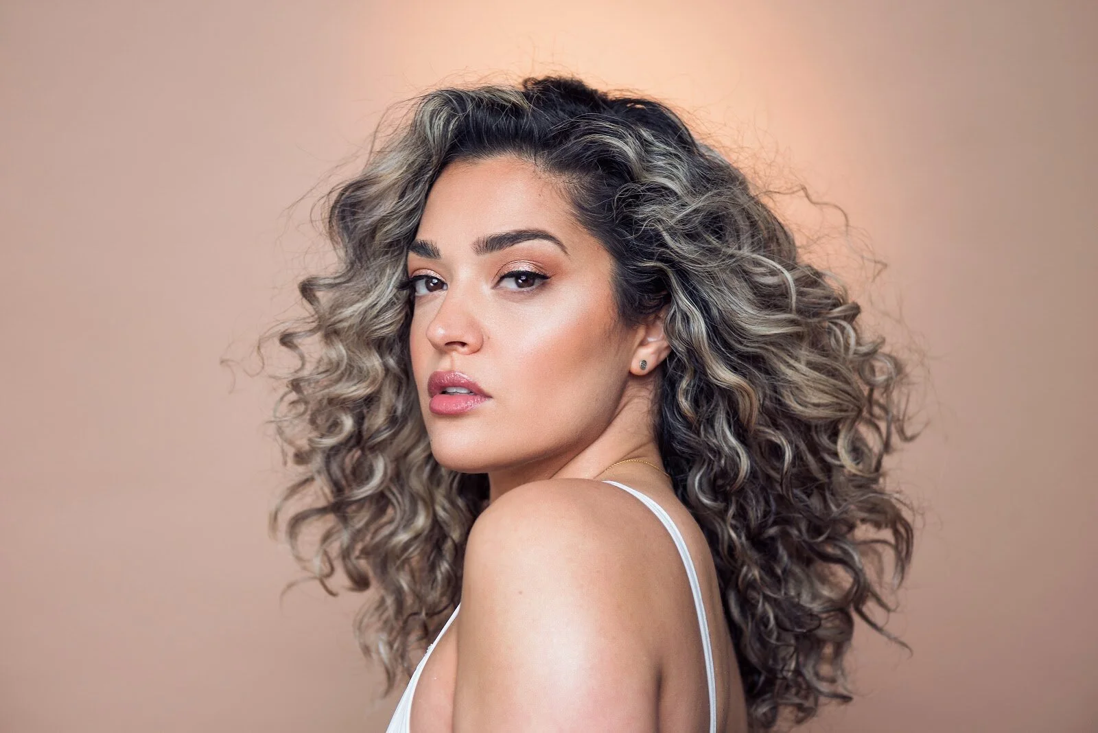 Tune Into Vaness Alegacy’s New Track “You Get Me”