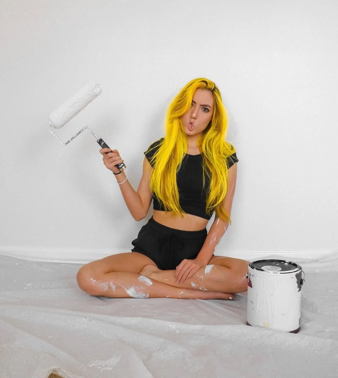 Nashville-Based Songstress KINGS Drops A Bombastic Summer Banger “Ur A Good Bye”