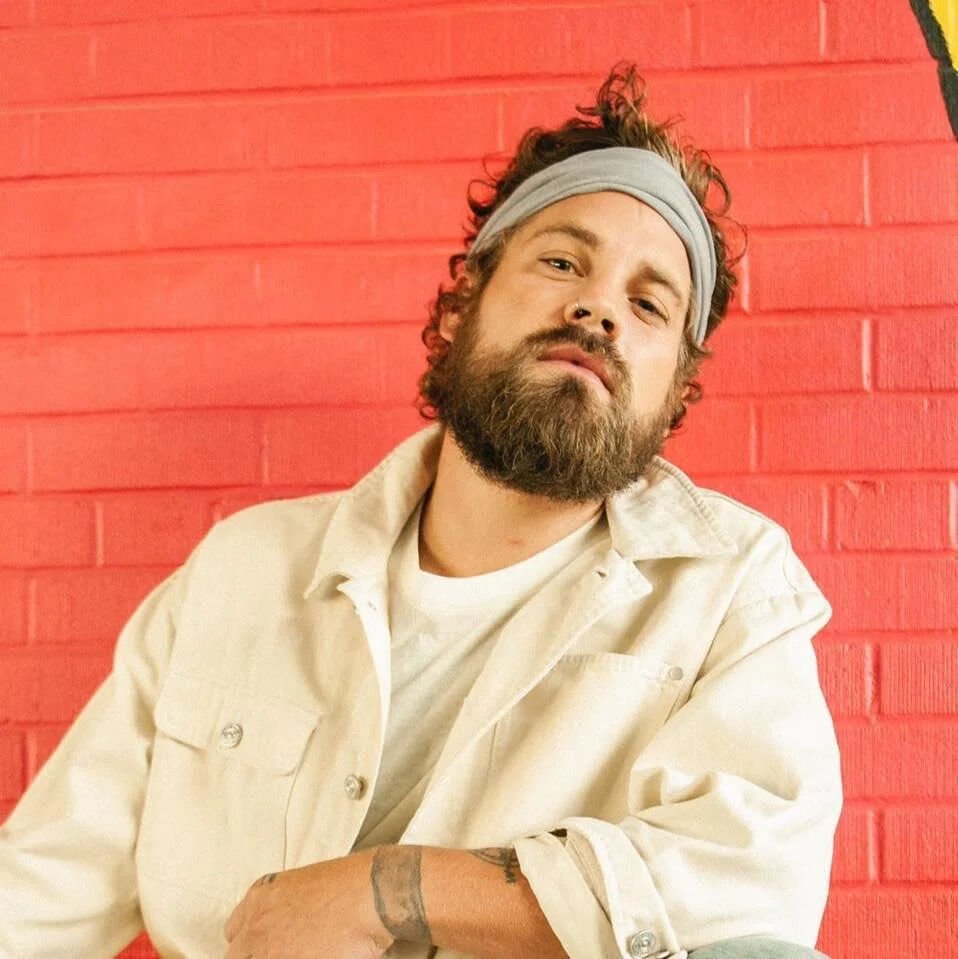 Uncover the beauty behind Theo Tams’ Poetic vibe “The Feeling (Hate 2 Love)”