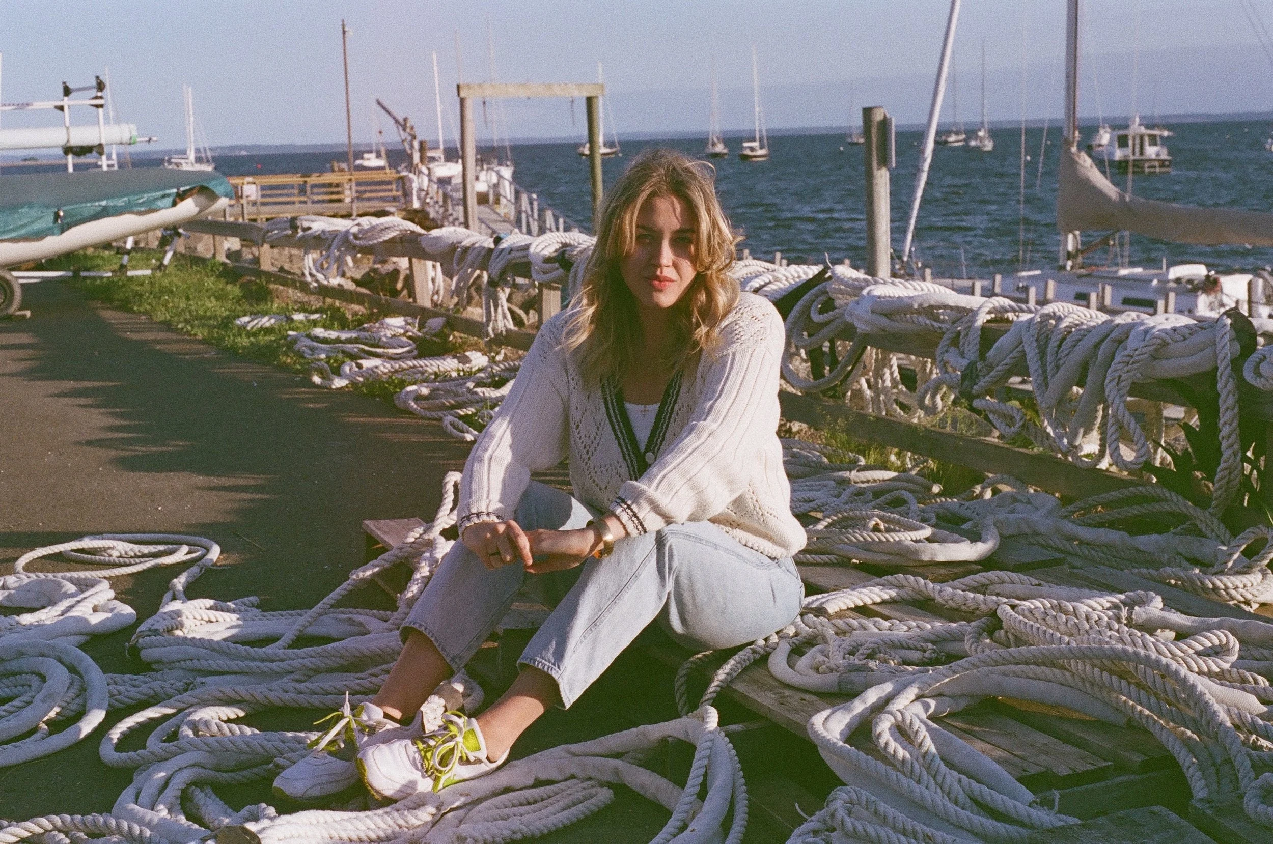 Walk through quiet dreams with Melanie MacLaren’s Latest Single “Melbourne”